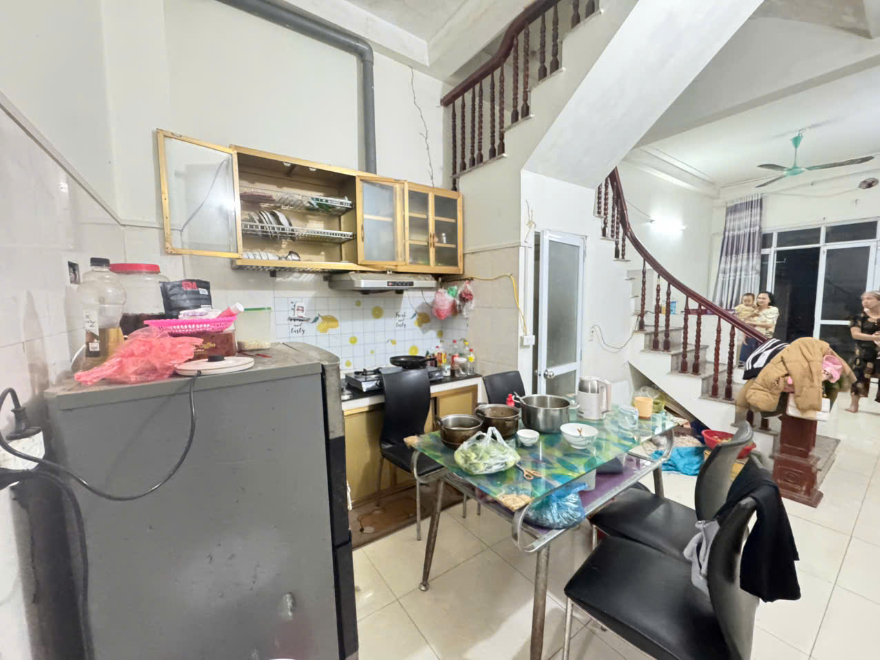 Bán gấp căn nhà 3 tầng gần chợ - trung tâm thị trấn Chi Đông, Mê Linh - kinh doanh sầm uất 15977811