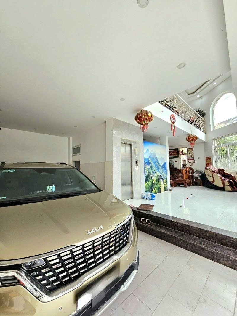 Bán nhà 2 Mặt tiền Hẻm 8m Nguyễn Văn Lượng, 7,5x11m, 5 Tầng - thang máy,Sổ A4, 14,9 tỷ. 15977813