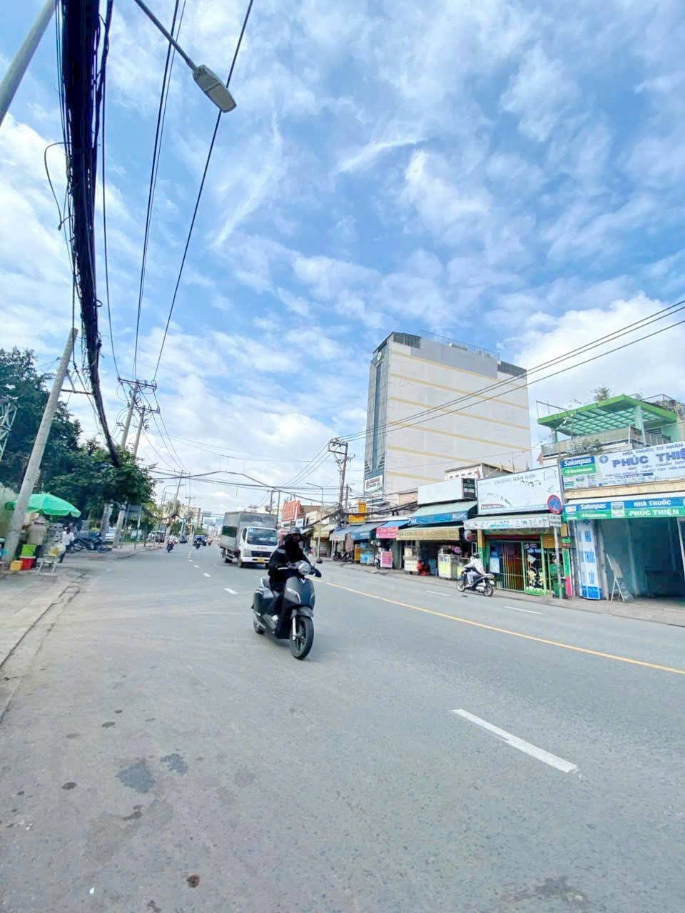 GIÁ RẺ NHẤT TRỤC HUỲNH TẤN PHÁT, QUẬN 7 - NHÀ MẶT TIỀN - CÓ DÒNG TIỀN 28TR/THÁNG - GIÁ 13,5 TỶ 15977821