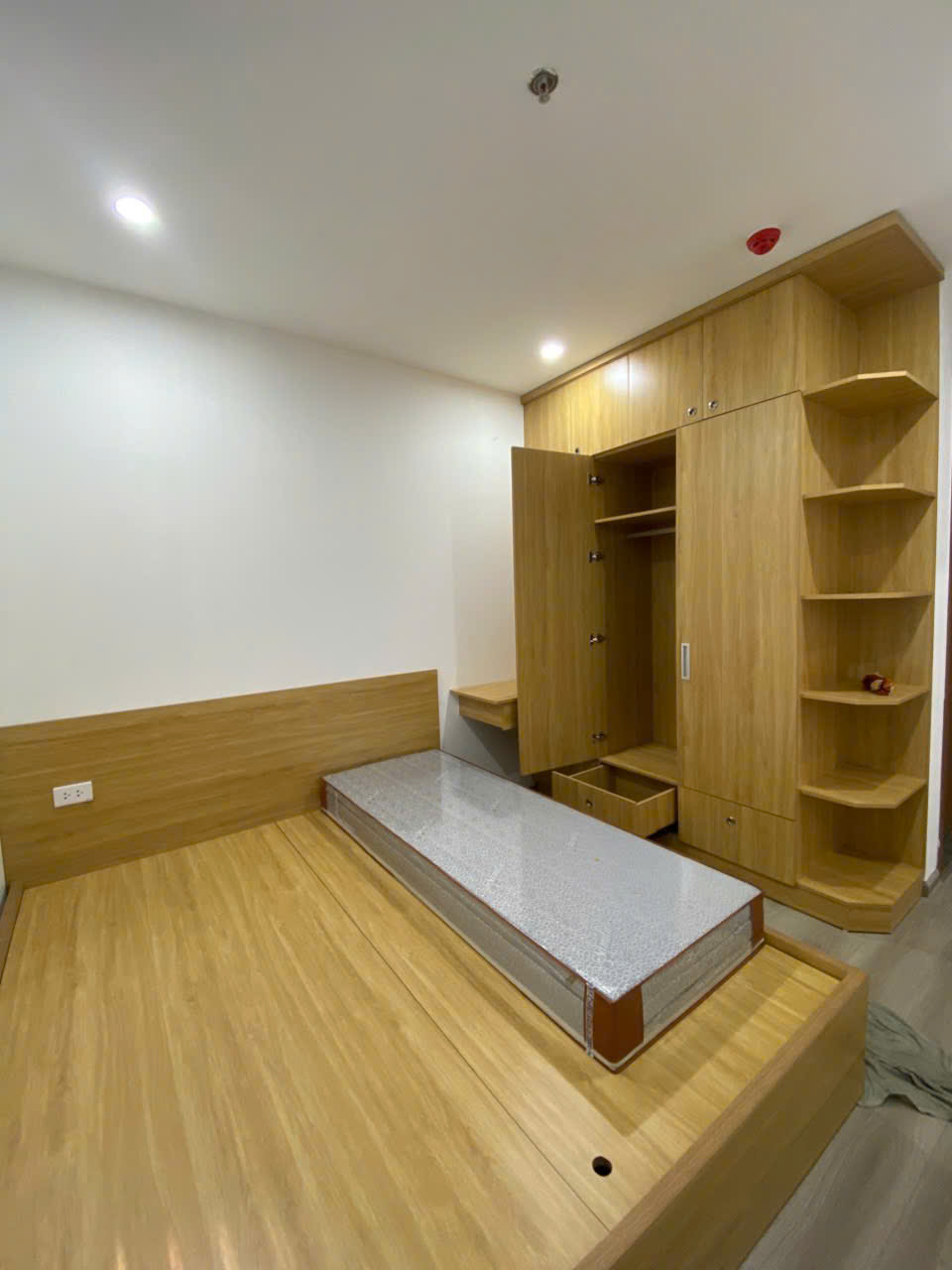 CHO THUÊ CĂN HỘ CHUNG CƯ – MỚI NGUYÊN 100% - NGÔ QUYỀN HẢI PHÒNG 15977890