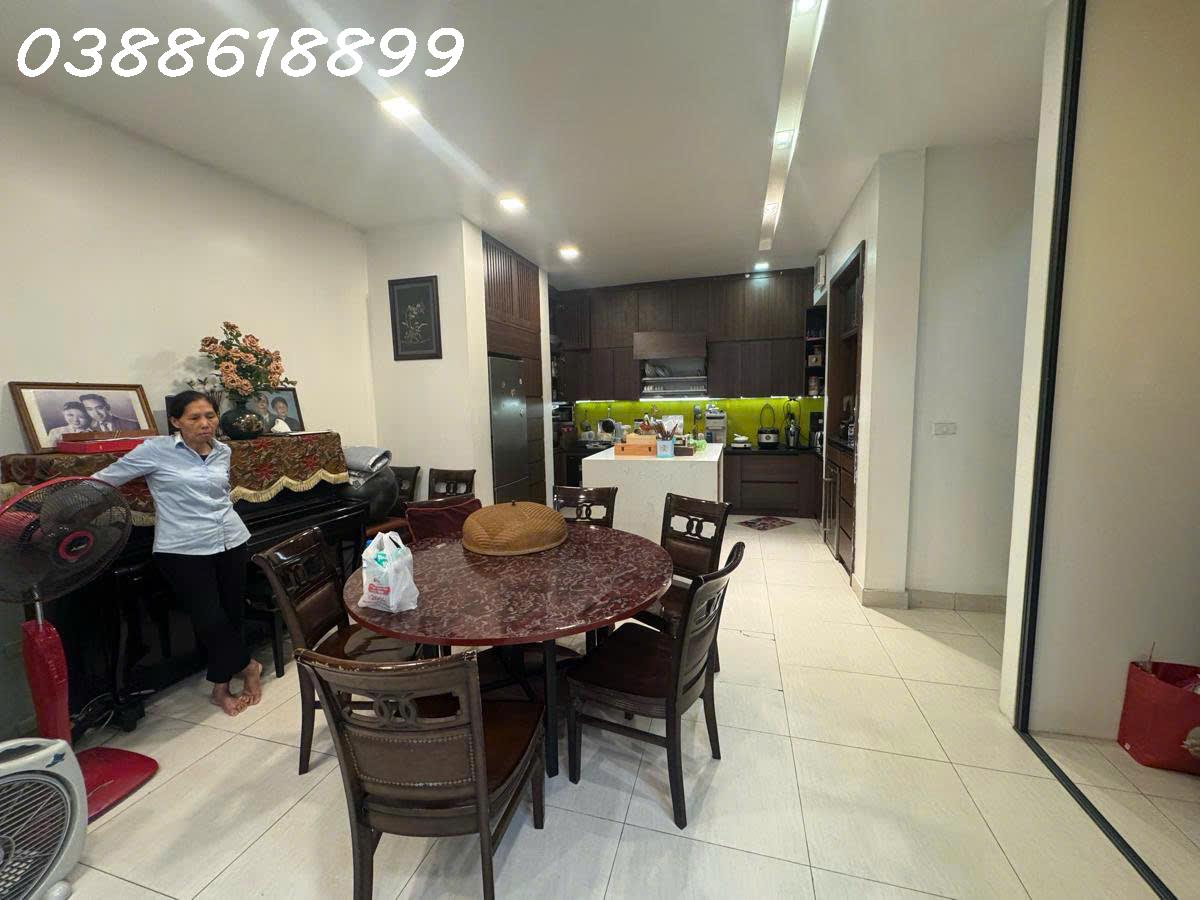 BÁN BT XUÂN LA 110Mx5T, MT 9M - NGÕ 3 Ô TÔ TRÁNH - KINH DOANH - 4 MẶT THOÁNG. 15977909