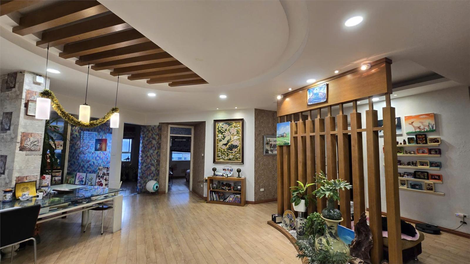 Cho thuê căn hộ penthouse 275m2 làm văn phòng hoặc ở tại Thanh Xuân Hà Nội 15977931