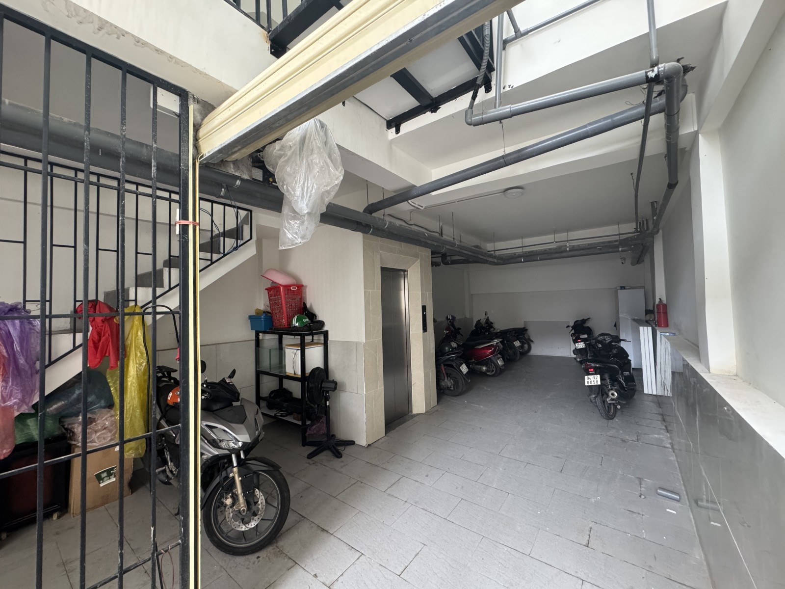 NHÀ BÁN TRẦN THỊ HÈ 5 TẦNG-100m-DÒNG TIỀN TỰ KHAI THÁC 50tr/th- 
VỊ TRÍ ĐẸP SIÊU ĐỈNH-TRẦN THỊ 15977961