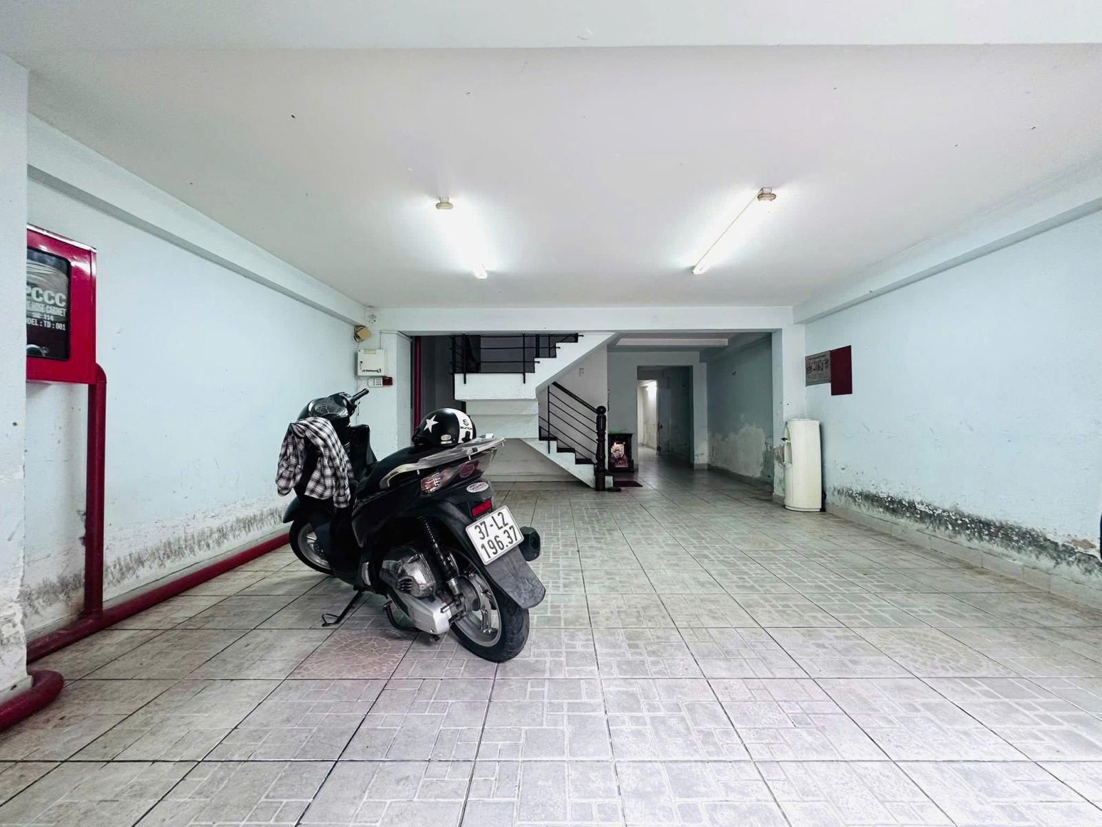 Bán nhà Mặt tiền Hẻm 10m Phan Huy Ích, gần Quang Trung, 5,7x23m, 6 T- 17PN, 18,9 tỷ. 15978064