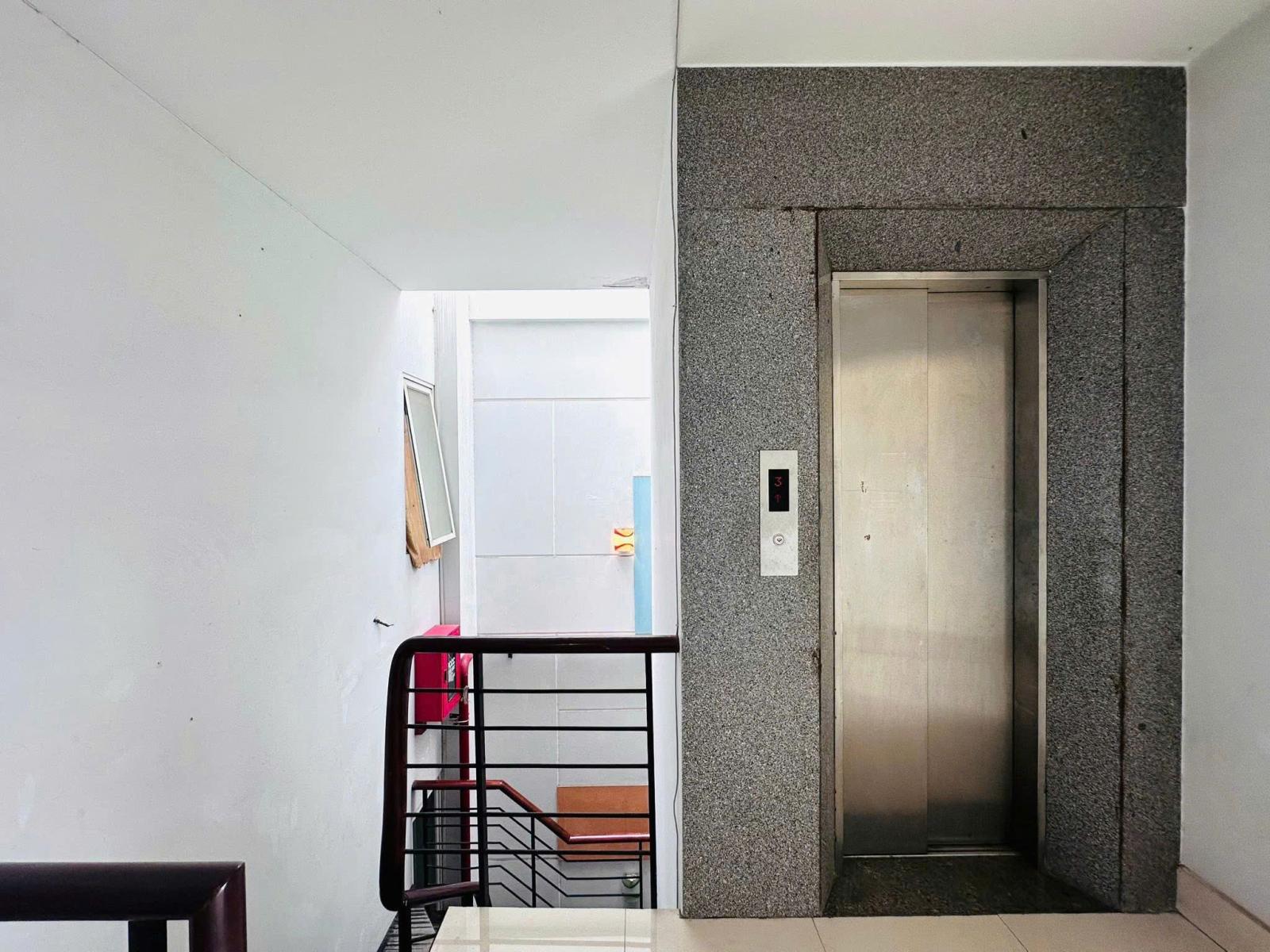 Bán nhà Mặt tiền Hẻm 10m Phan Huy Ích, gần Quang Trung, 5,7x23m, 6 T- 17PN, 18,9 tỷ. 15978064