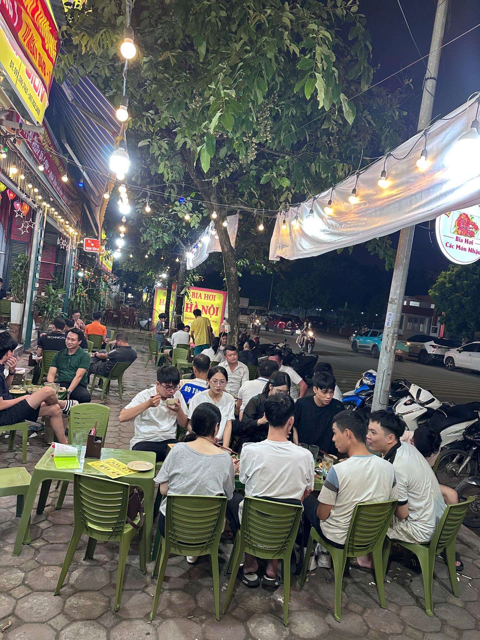 CHÍNH CHỦ CẦN SANG NHƯỢNG MẶT BẰNG QUÁN NHẬU TRIỀU KHÚC- PHƯỜNG THANH LIỆT- THANH TRÌ - HÀ NỘI 15978090