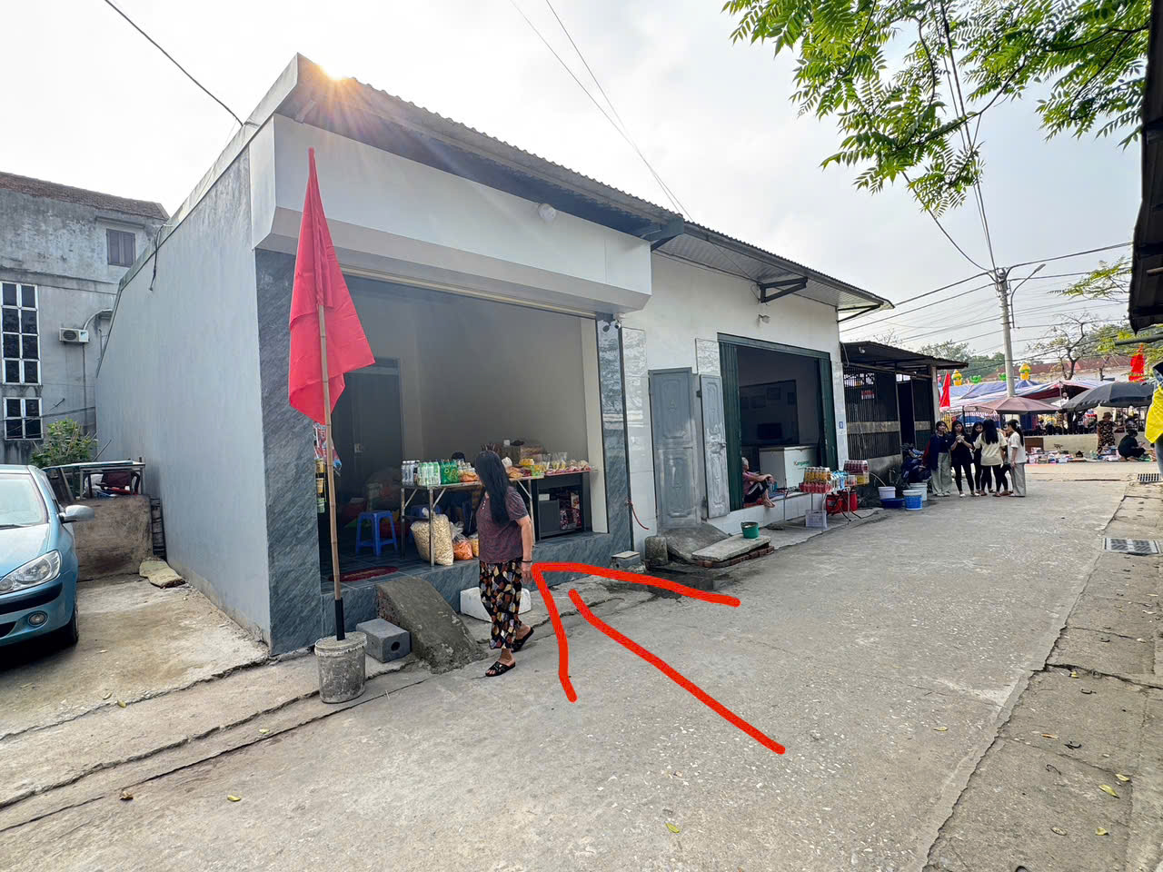 Chính chủ bán nhà giữa chợ Chi Đông 2 - kinh doanh đắc địa - 2 mặt thoáng 15978110