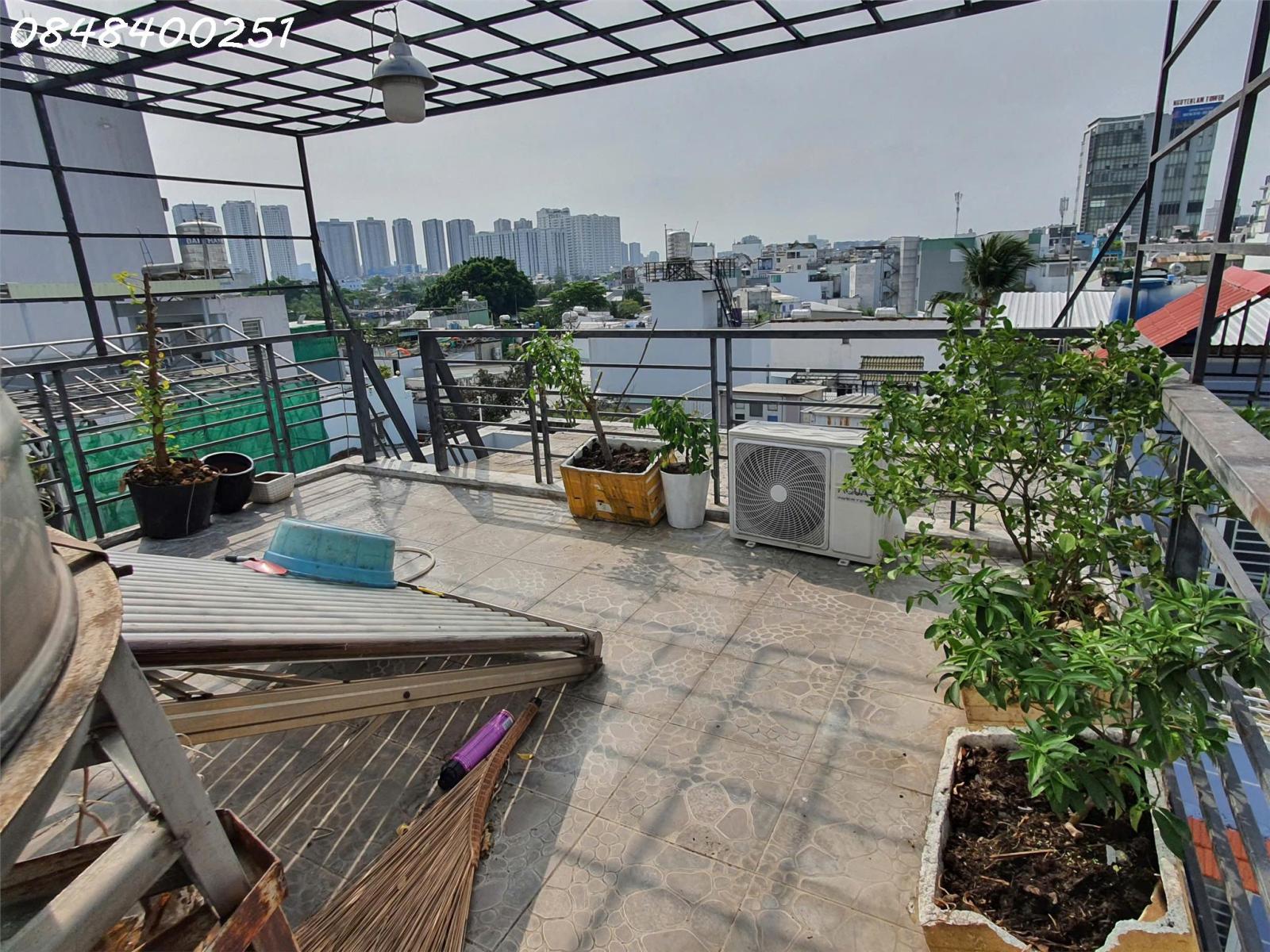 Cho thuê nhà đẹp 1 trệt + 3 lầu phường Chánh Hưng, HCM, DT 31,5m2, giá 11tr/tháng 15978141