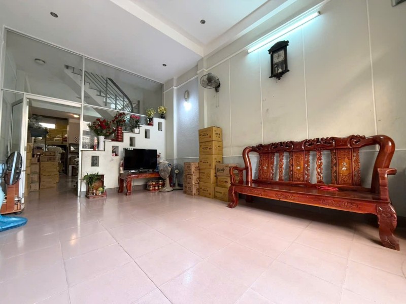 Bán nhà mặt tiền đường số 4,  Phước Bình, Q9, Thủ Đức, TP HCM. DT 98m2, 2 tầng. Giá 10.1 tỷ, SHR - 15978148