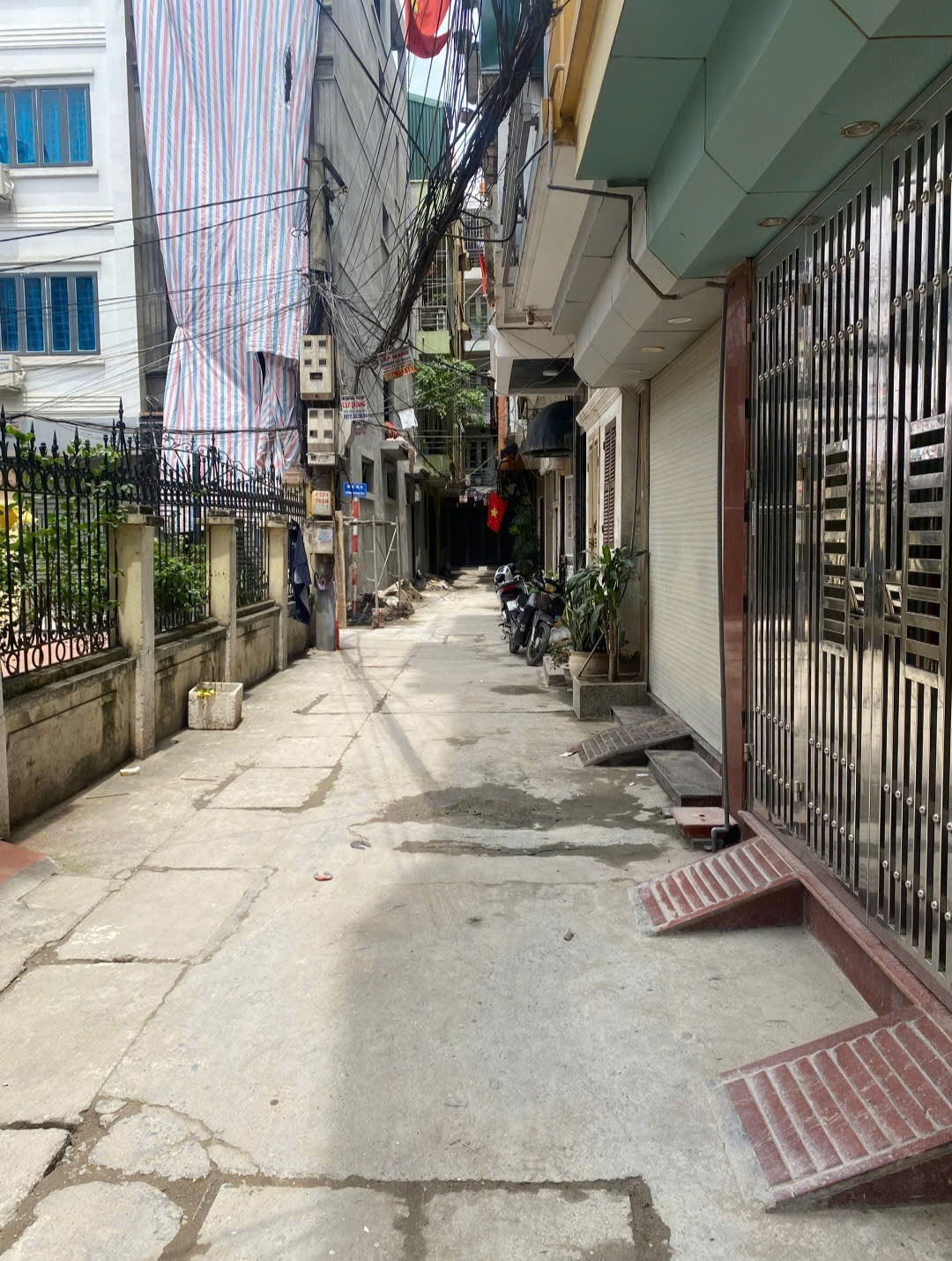 Cho thuê nhà 4 tầng Đền Lừ chỉ 14tr - Ngõ ô tô - Full đồ - Ở ngay 15978150