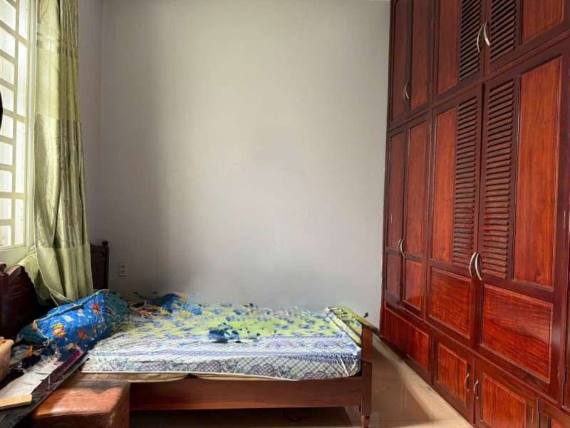 Bán nhà đường số 11, Linh Trung,Thủ Đức, TP HCM. DT 88m2, cấp 4, sổ hồng.  Giá 5.95  tỷ, 2PN - 15978164