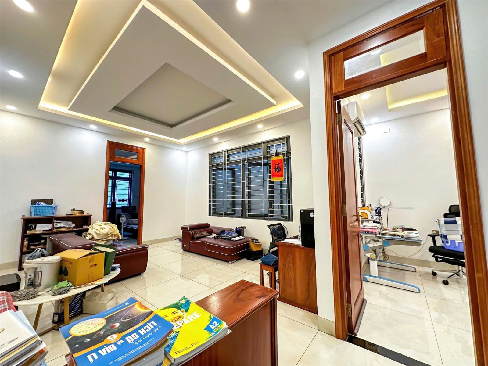 BÁN NHÀ 3 TẦNG TÂM HUYẾT – XÂY ĐỂ Ở – NAY CẦN BÁN GẤP P. Long Bình Tân, Biên Hòa, Đồng Nai 15978183