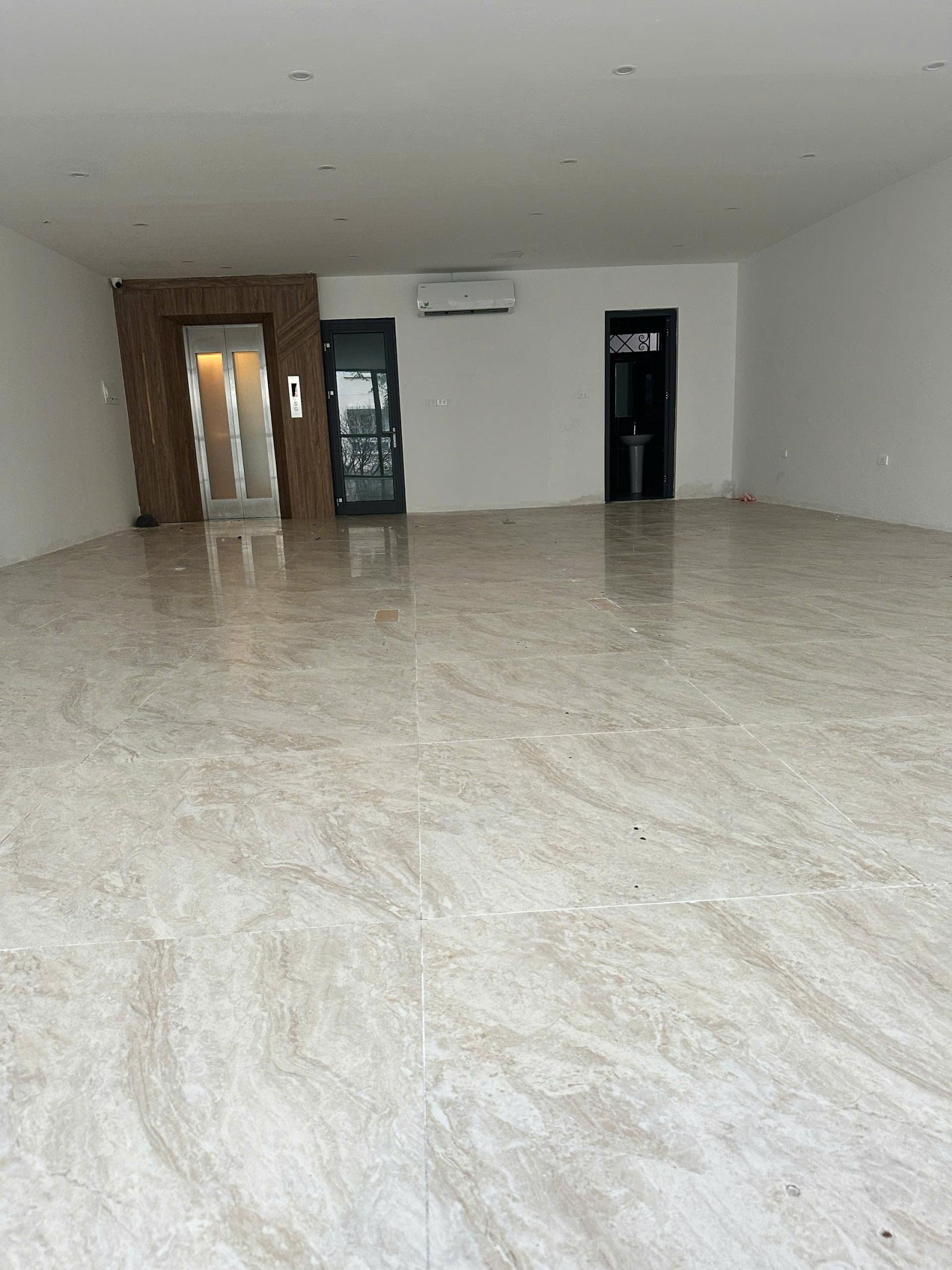 VIP, Bán tòa building 8 tầng khu Văn Cao, 110m, kinh doanh, chỉ 48 tỷ 15978191