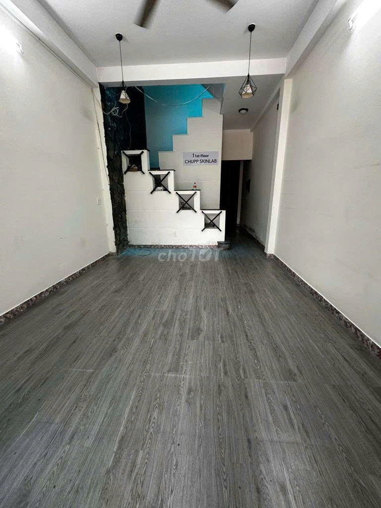 Cho Thuê Nhà Nguyên Căn Kd Mặt Tiền, 1 Trệt 2 Lầu, 180m2, 3pn Mặt Tiền Đường Số 3, P.Linh Chiểu, 15978239