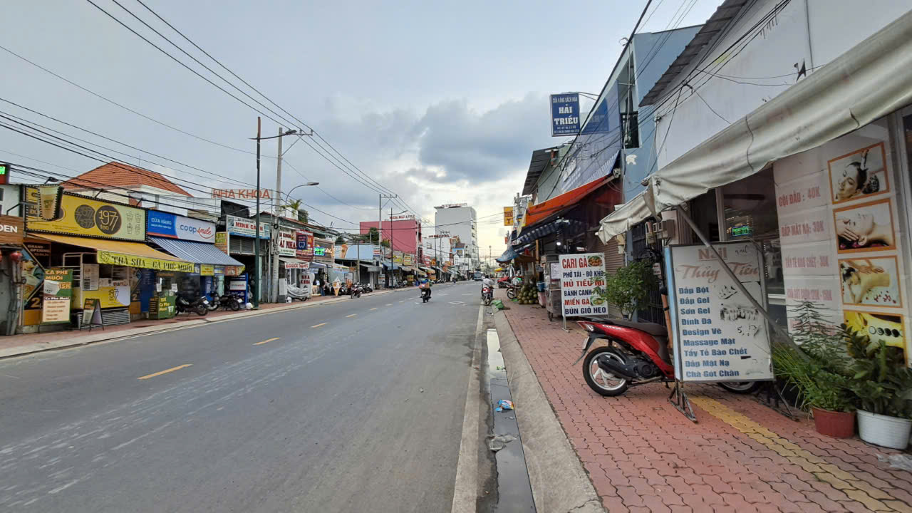 Bán Nhà Cấp 4 Mặt Tiền Quốc Lộ 13 Cũ, Hiệp Bình Phước, Thành Phố Thủ Đức 15978276