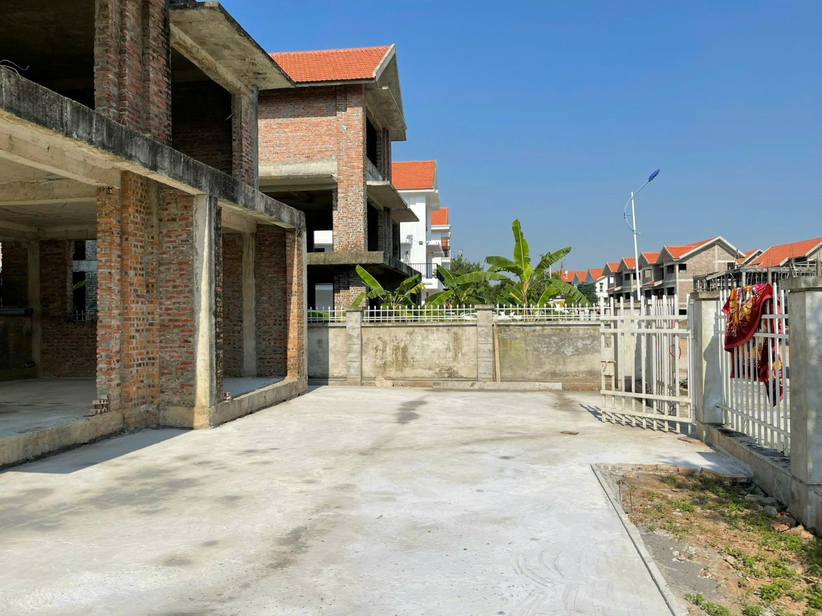Bán Biệt thự đơn lập, căn góc: 425 m2, Mặt tiền 17 m, Đường 30m - Khu đô thị Quang Minh 15978322