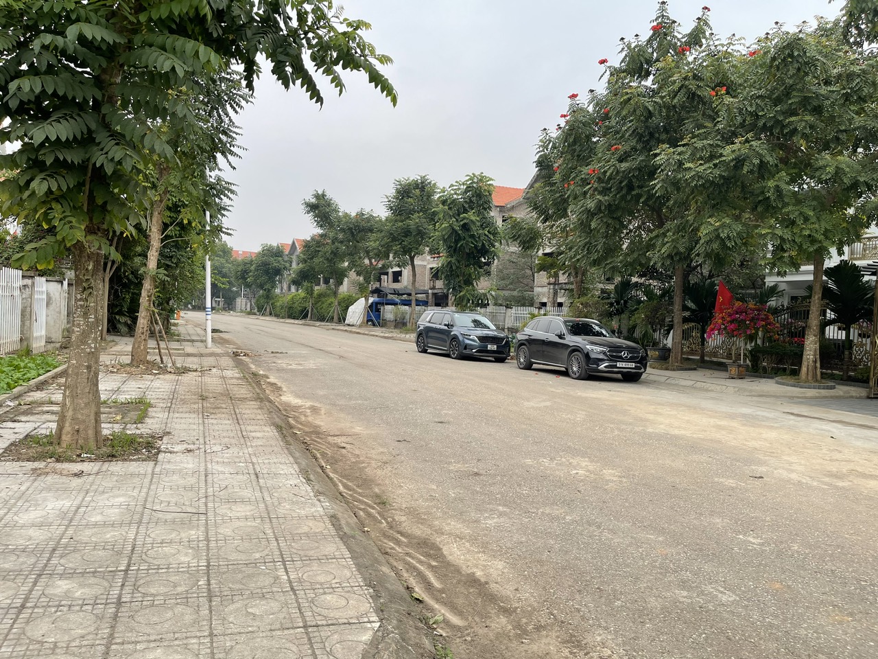 Bán Biệt thự đơn lập, căn góc: 425 m2, Mặt tiền 17 m, Đường 30m - Khu đô thị Quang Minh 15978322