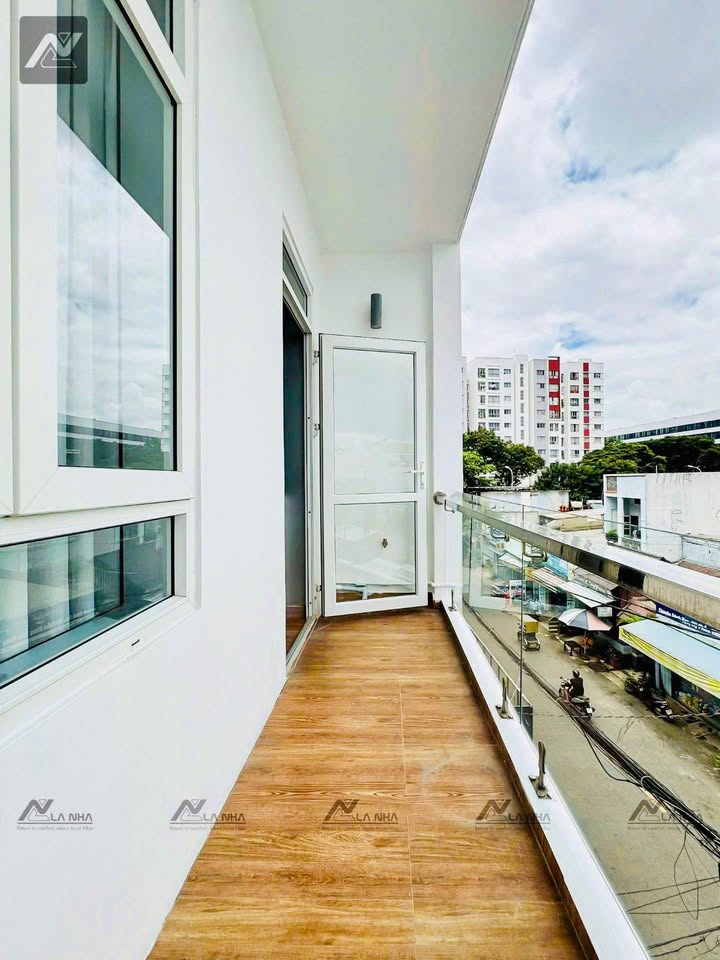 CHDV MẶT TIỀN ĐỐI DIỆN AEON MALL   92M2  5 TẦNG THANG MÁY SẴN DÒNG TIỀN 12.X TỶ 15978330