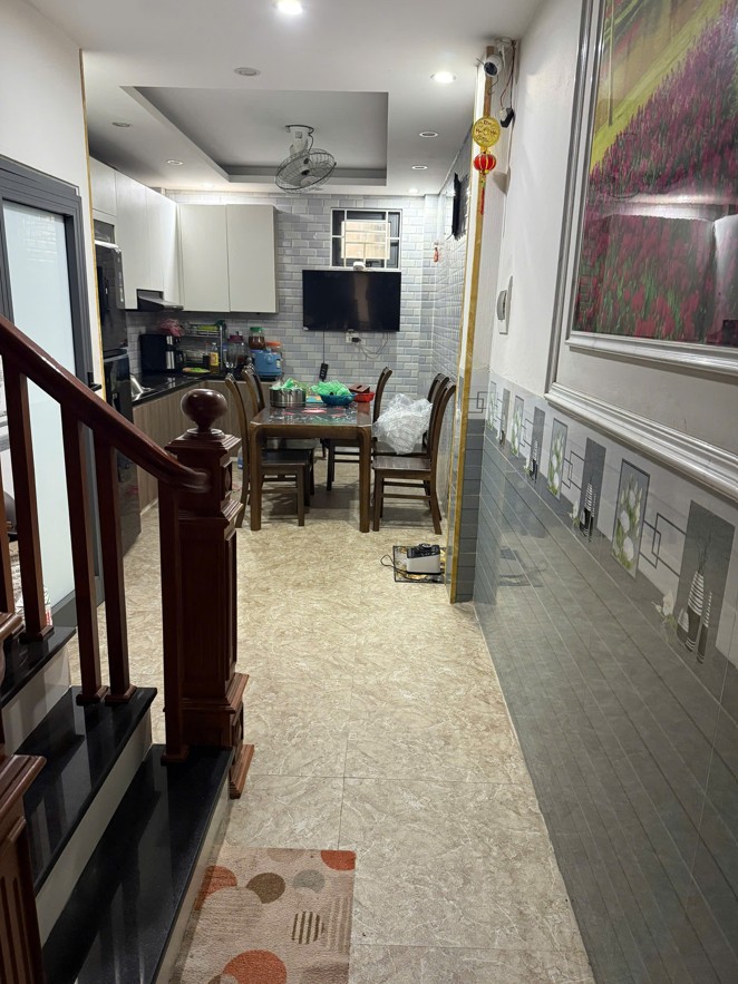 BÁN NHÀ GẤP phố Đông Thiên, Hoàng Mai - Mặt ngõ ô tô - Kinh doanh - Gần trường đại học, chợ 15978353