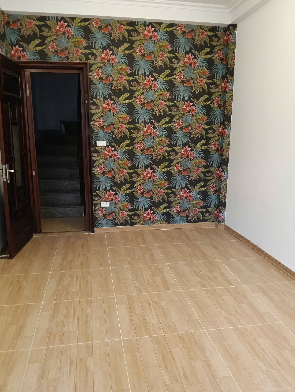 Bán gấp giá rẻ Trần Quý  Cáp 23m, 4 tầng, mặt tiền 5m, 5.5 tỷ Đống Đa.                              15978372