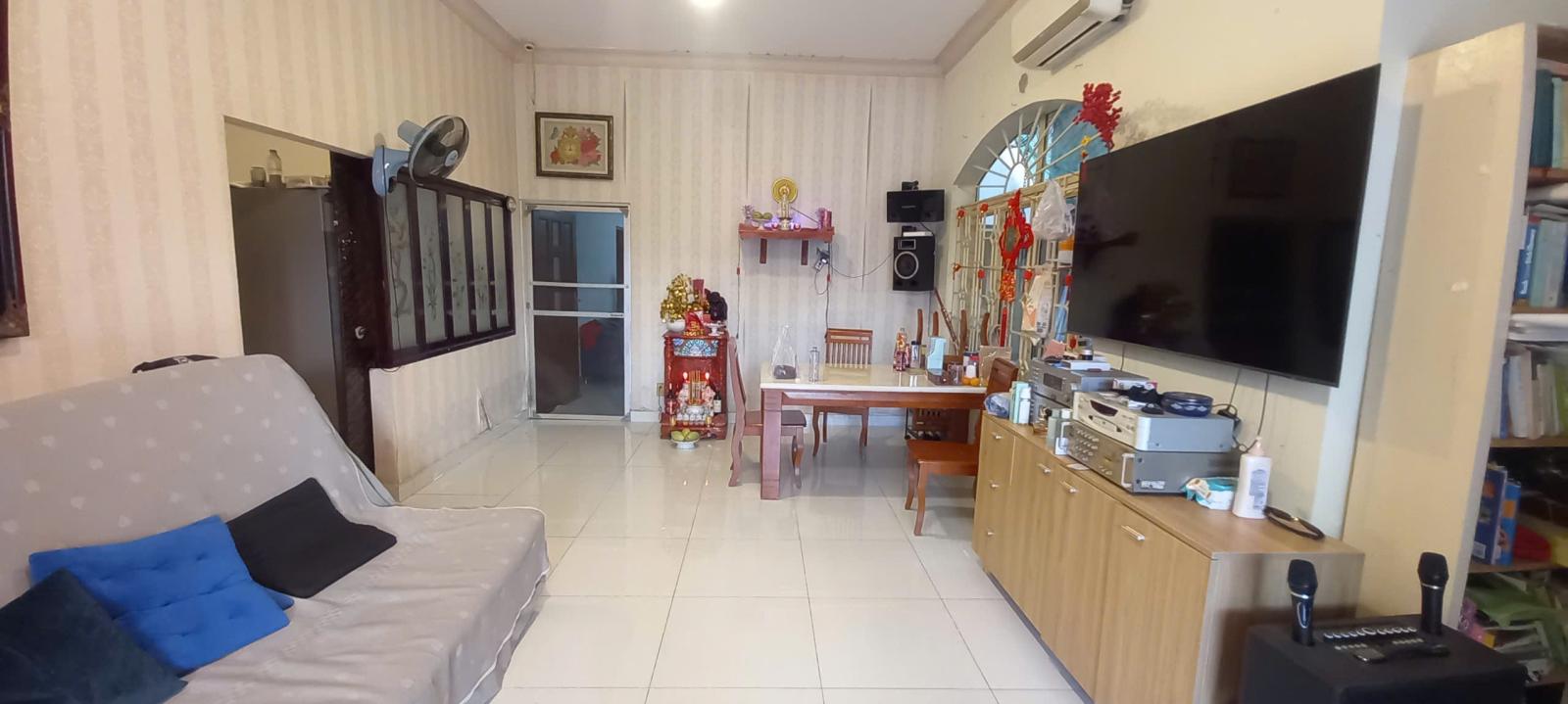 Bán căn biệt thự Lê Đức Thọ, Gò Vấp, DT 297m2, trệt + lầu, còn cứng cáp, giá đầu tư 21 tỷ có TL 15978375