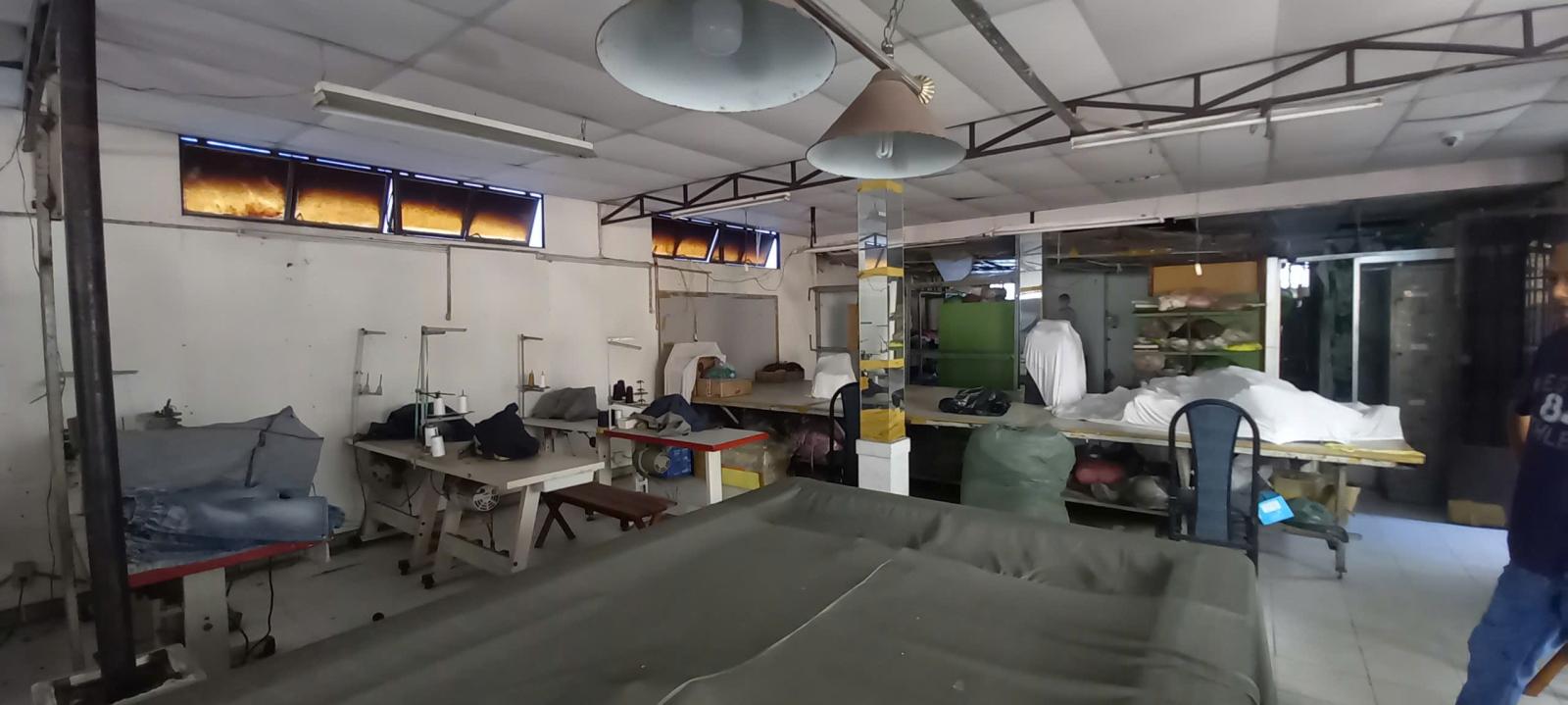 Bán căn biệt thự Lê Đức Thọ, Gò Vấp, DT 297m2, trệt + lầu, còn cứng cáp, giá đầu tư 21 tỷ có TL 15978375