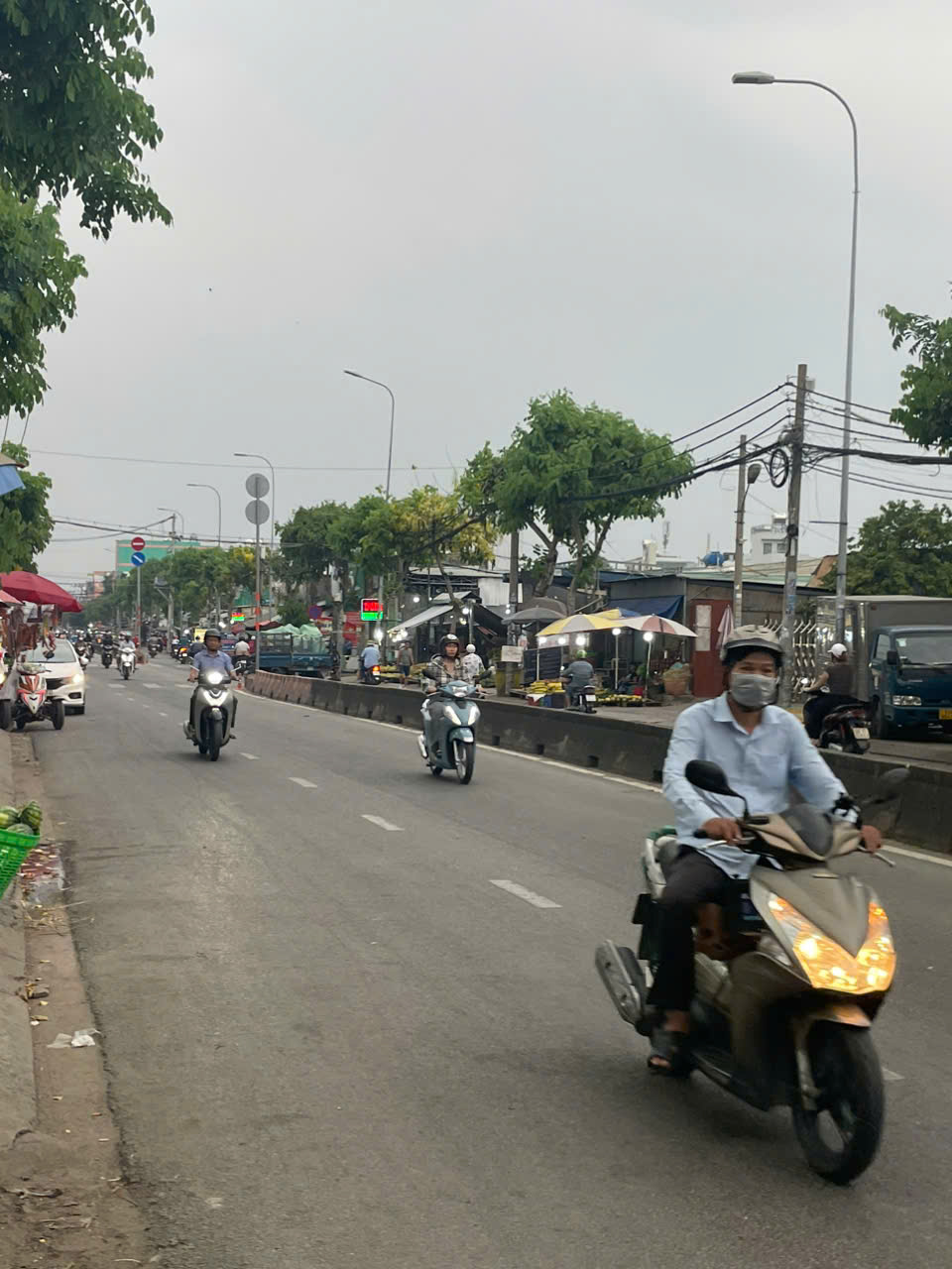 Bán nhà mặt tiền 10x45m giá 32 tỷ Đường Nguyễn Thị Sóc 15978396