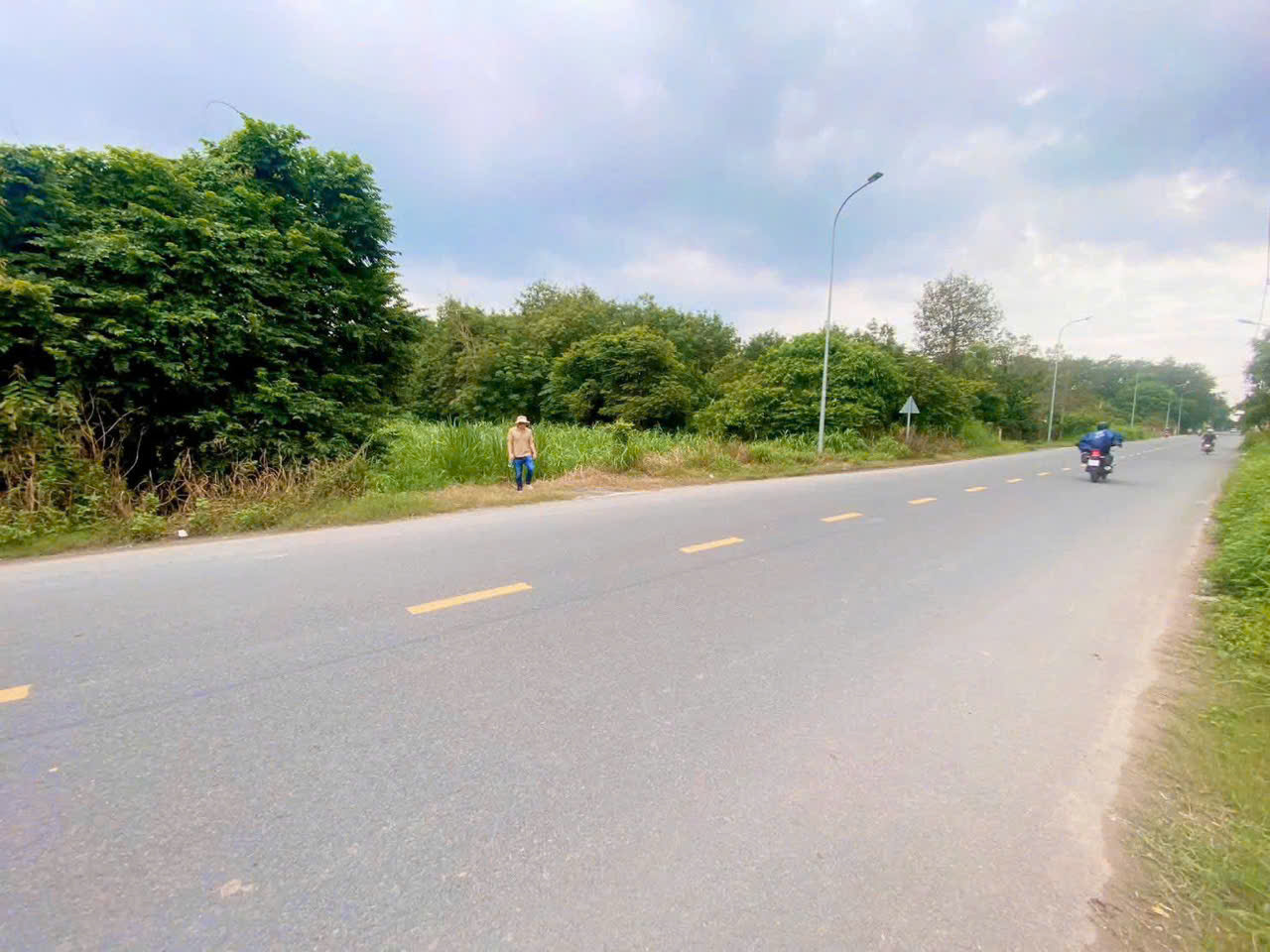 HÀNG VIP MẶT TIỀN NHỰA AN NHƠN TÂY – NGANG 20M – HƠN 1.300M² CHỈ 11 TỶ! 15978437