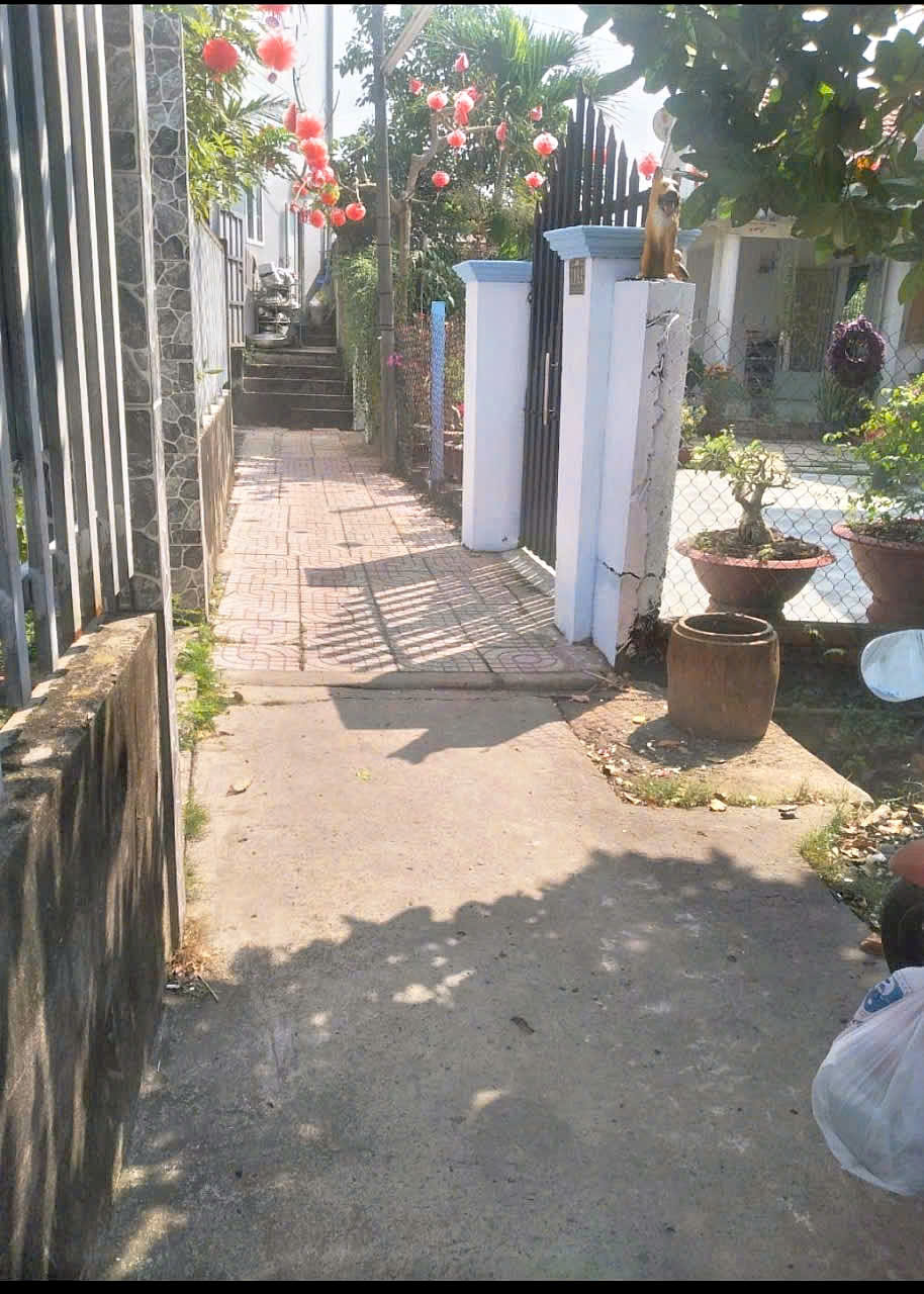 CẦN BÁN 180M2 ĐẤT THỔ CƯ HẺM XE GÁC GẦN ĐƯỜNG KINH T12 15978475