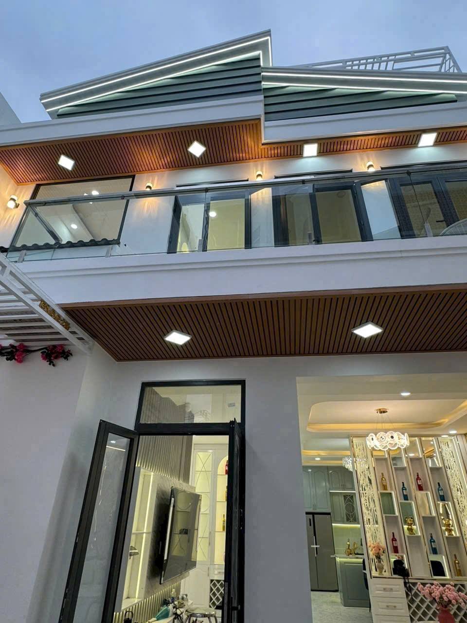 BIỆT THỰ QUẬN 7 - GIÁ TỐT - PHẠM HỮU LẦU, P. PHÚ MỸ, QUẬN 7 - GIÁ 8,9 TỶ 15978479