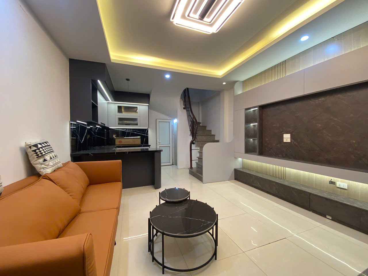 BÁN NHÀ MỚI NGỌC THỤY – Ô TÔ QUA CỔNG – FULL NỘI THẤT – 7.39 TỶ 15978478