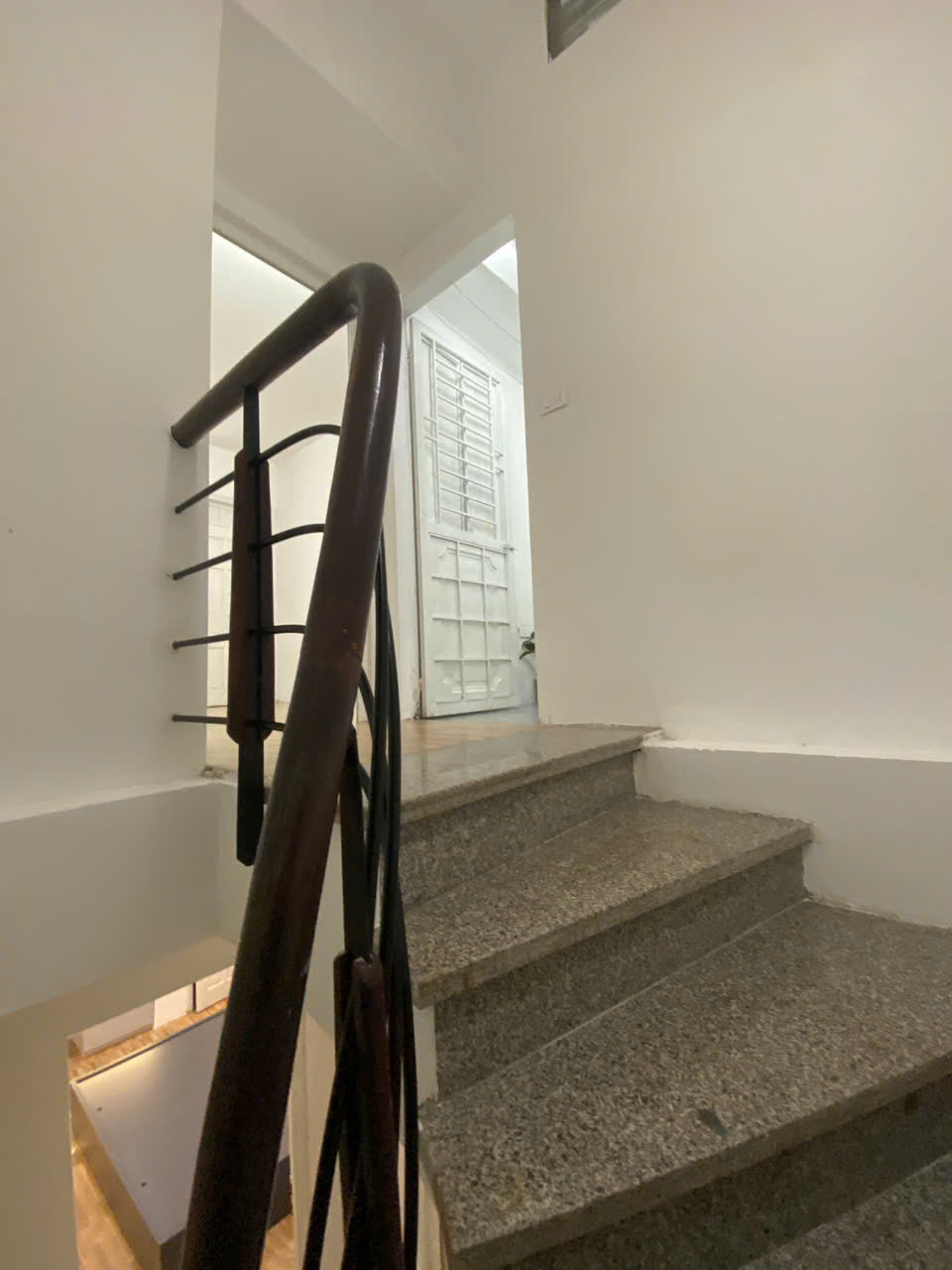 BÁN NHÀ MỚI NGỌC THỤY – Ô TÔ QUA CỔNG – FULL NỘI THẤT – 7.39 TỶ 15978478