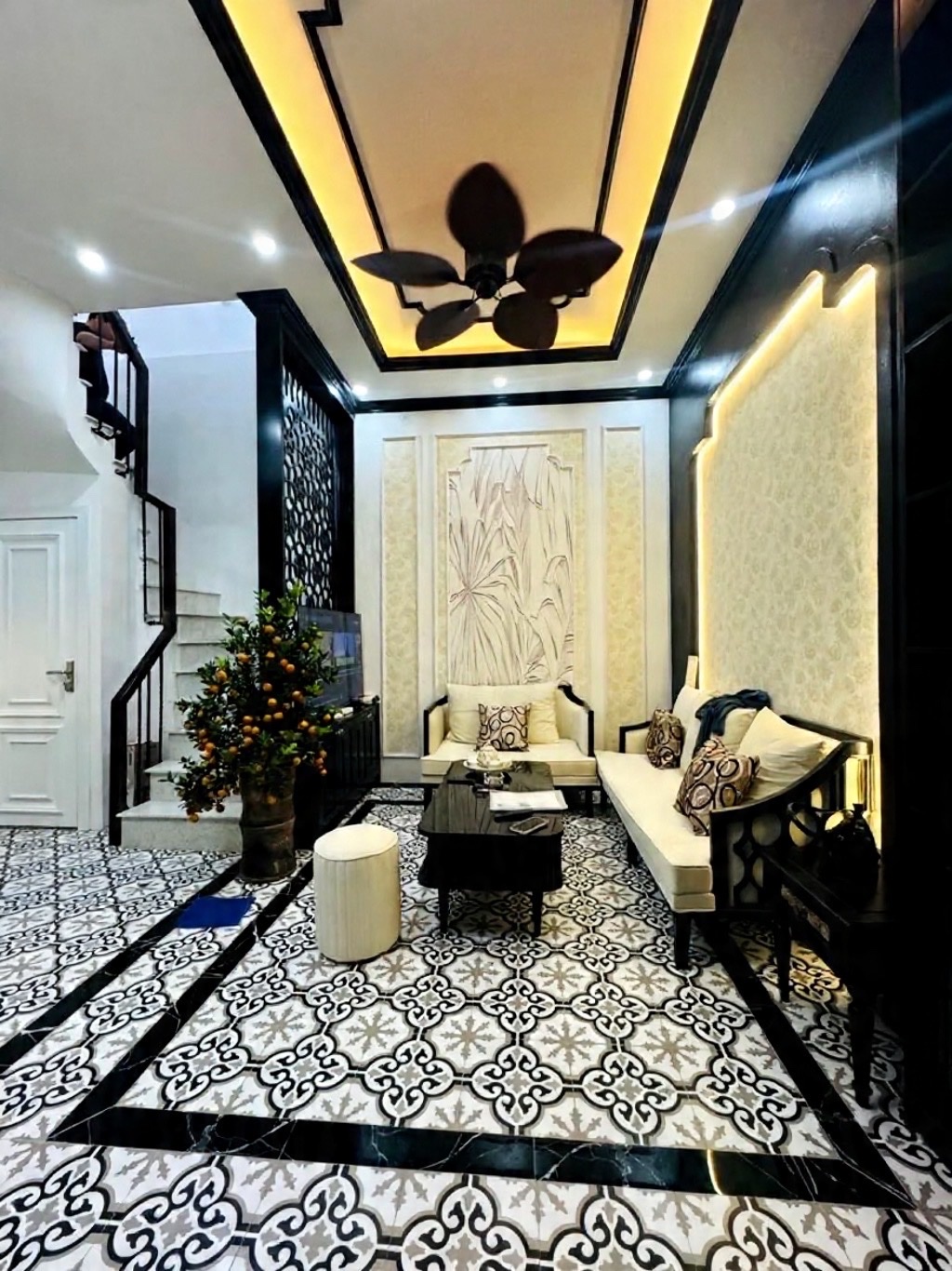 bán nhà phó đức chính 32m x5 tầng x mặt tiền 5m- 12,86 tỷ 10m ra phố,full nội thất 15978483