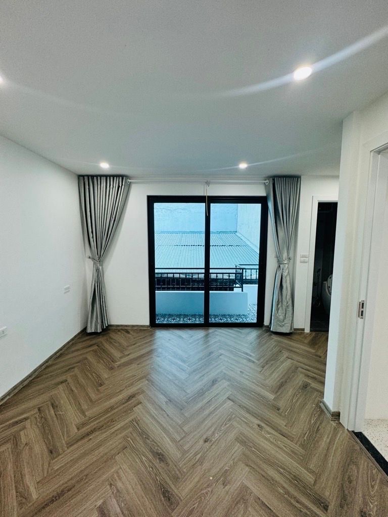 bán nhà phó đức chính 32m x5 tầng x mặt tiền 5m- 12,86 tỷ 10m ra phố,full nội thất 15978483