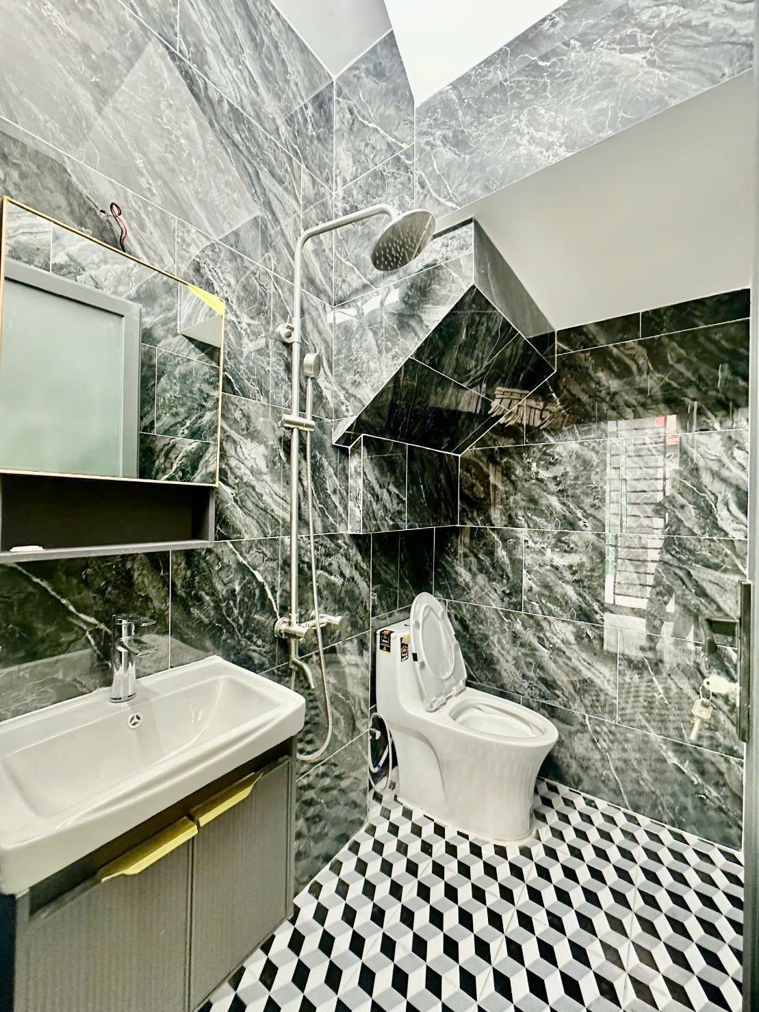 Nhà bán hẻm 198 Dương Bá Trạc P2Q8 (P.Chánh Hưng) 15978495