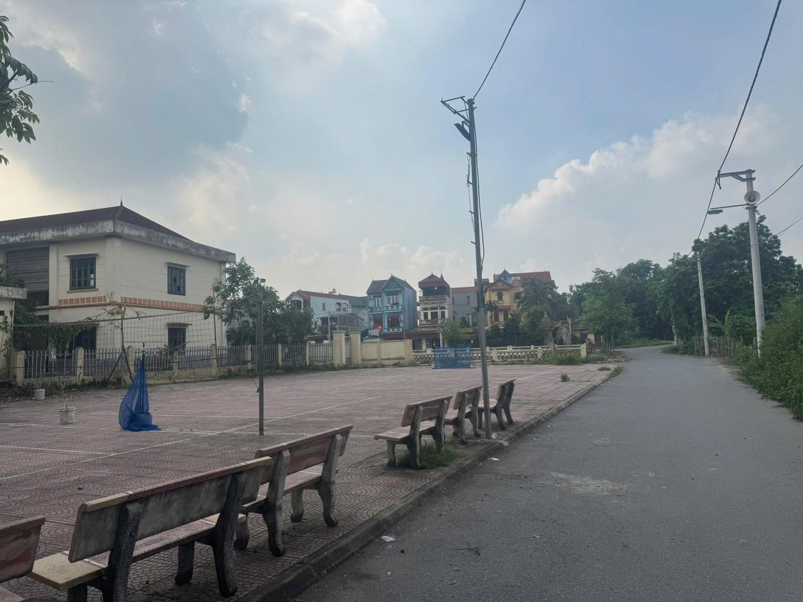 CHÍNH CHỦ CẦN BÁN 45 m2 KIÊU KỴ - GIA LÂM, GIÁ NHỈNH 3 TỶ, LH 0985865658 15978527