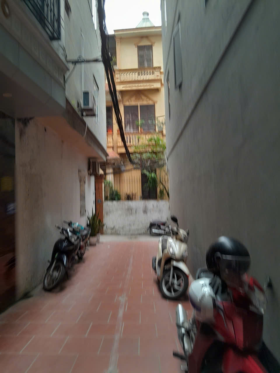 Cho thuê nhà Phố Hoàng Mai, Hai Bà Trưng 5 tầng x 35m2, 3 ngủ, 13 Triệu vào ngay 15978533