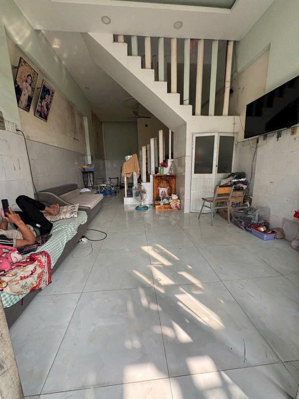 Nhà 1 trệt 1 lầu 4mx13m sổ hồng riêng thới an 11 q12 15978591