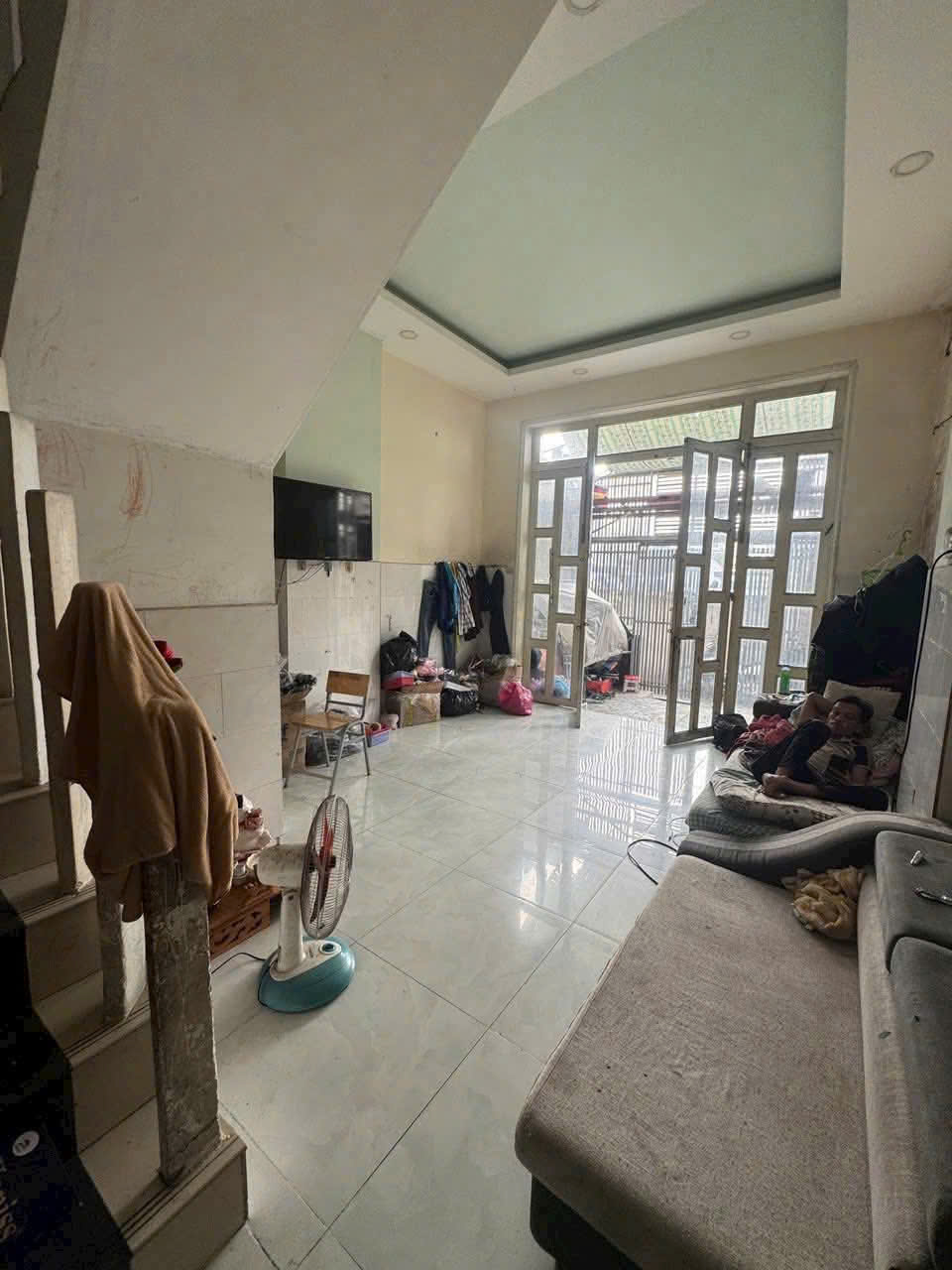 Nhà 1 trệt 1 lầu 4mx13m sổ hồng riêng thới an 11 q12 15978591