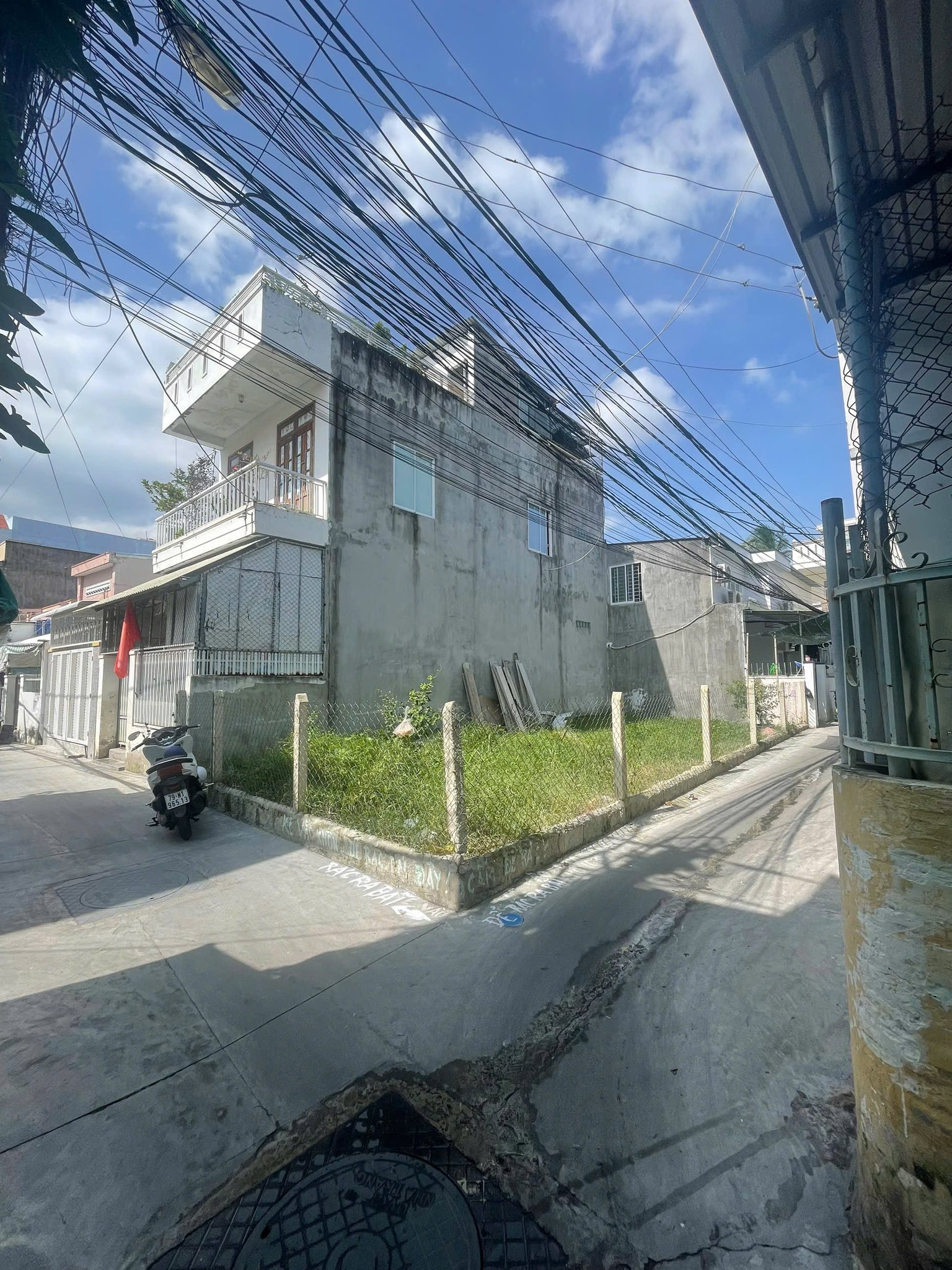 CHỦ CẦN ĐỂ LẠI LÔ GÓC HẺM Ô TÔ HƯƠNG LỘ NGỌC HIỆP GẦN CẦU HỘ P.NGỌC HIỆP NHA TRANG 15978597