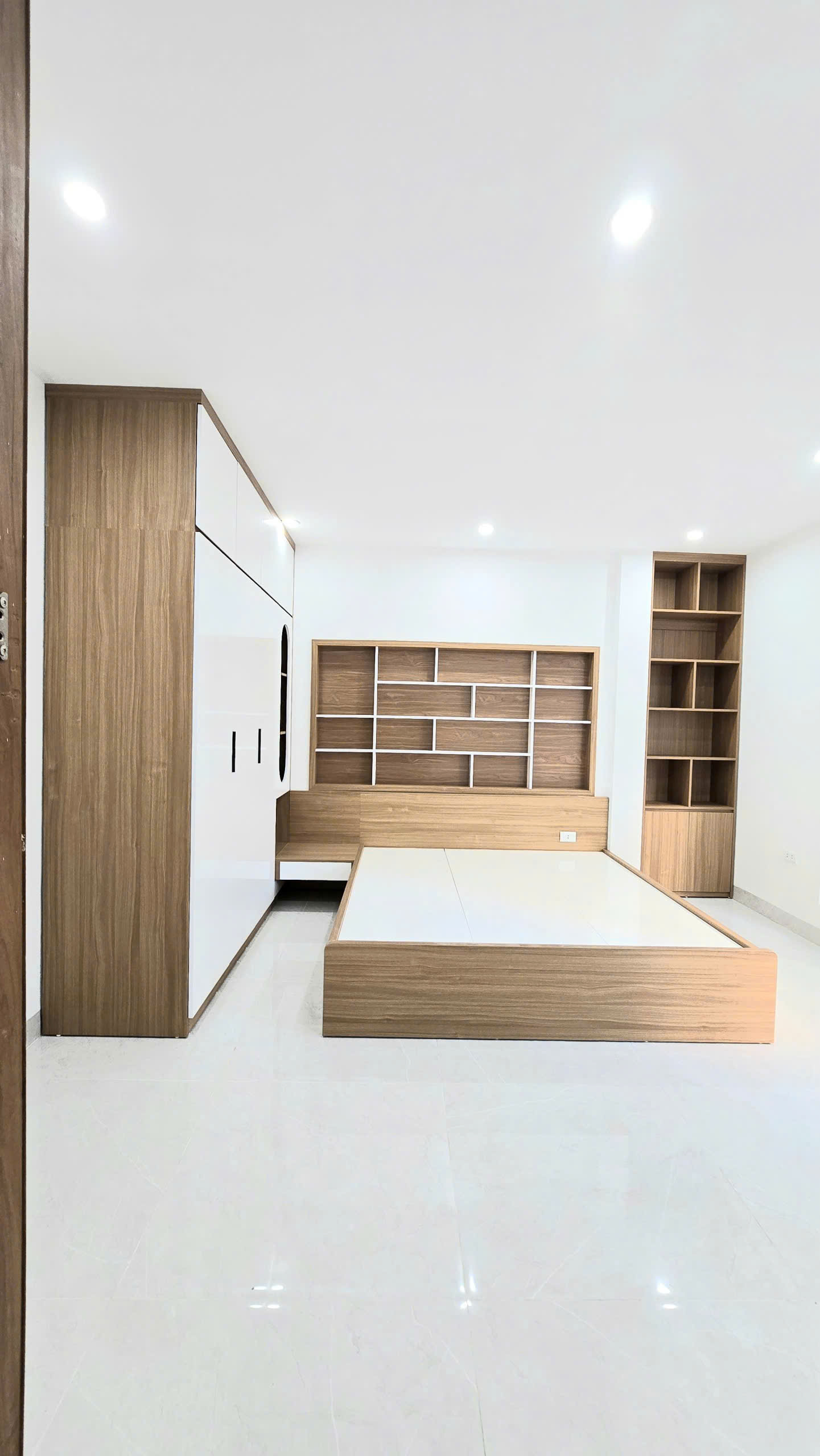 Bán nhà phố Phan Đình Giót - Hà Đông 5 tầng thang máy 7,7 tỷ 15978616