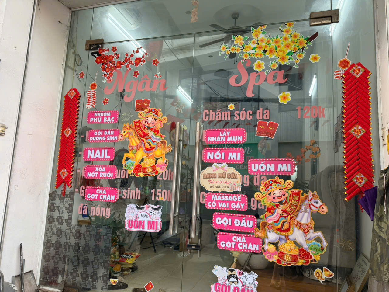 SANG NHƯỢNG GẤP TIỆM NAIL – MI – GỘI ĐẦU QUẬN HOÀNG MAI, HN 15978676