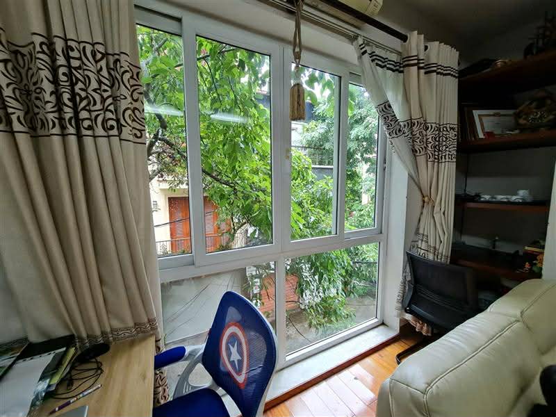 nhà đẹp Lâm Hạ, lô góc, mặt tiền 17m , ôtô tránh, gần bệnh viện Tâm Anh 15978677