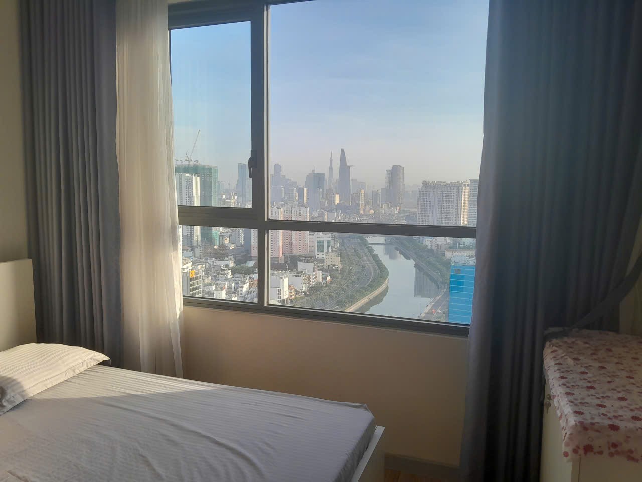 CHÍNH CHỦ CẦN CHO THUÊ Căn Hộ view triệu đô tại chung cư Goldview 346 Bến Vân Đồn 15978746