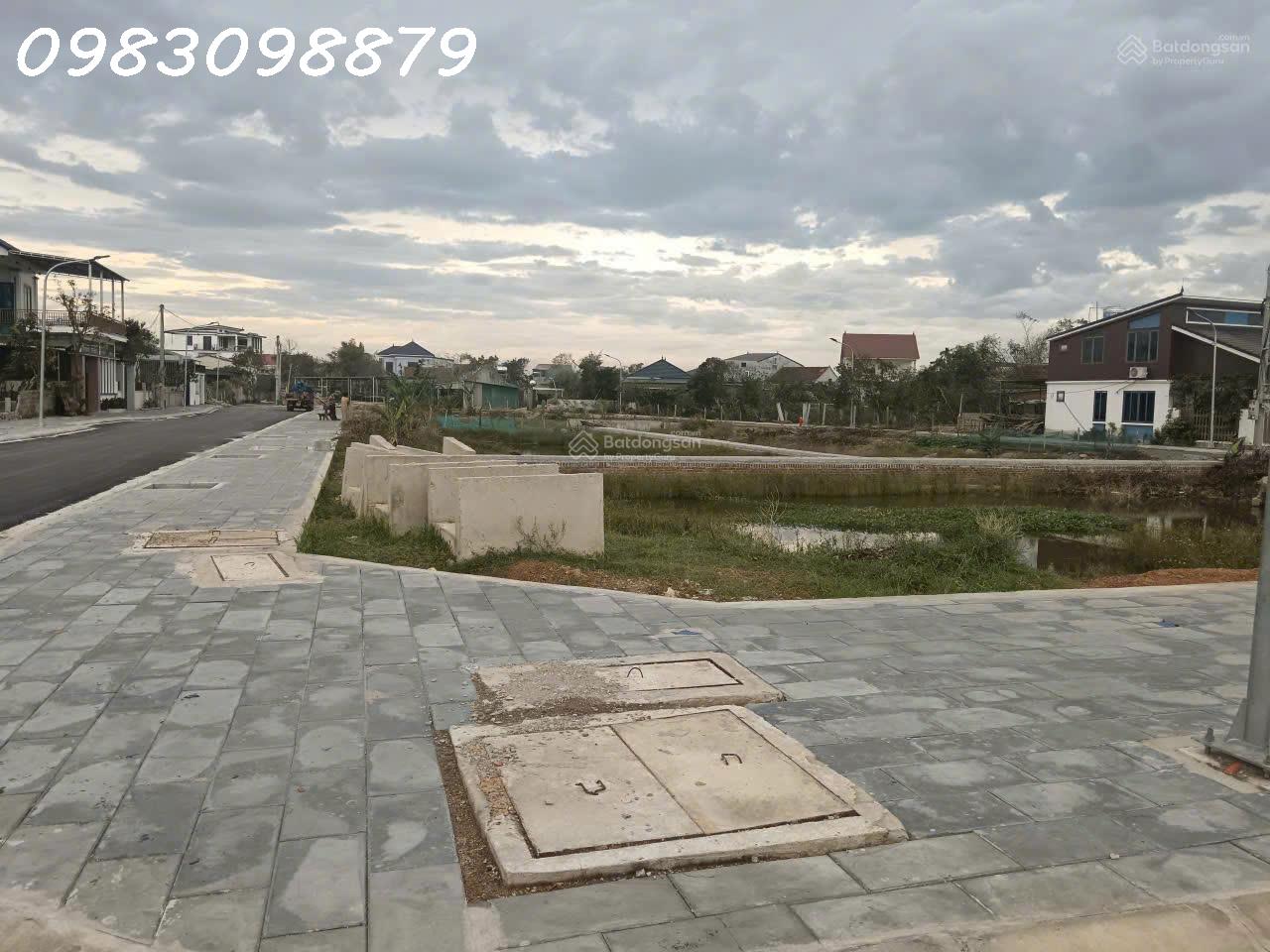 Chính chủ cần tiền Bán gấp lô đất ngay UBND phường Nghi Đức cũ, Vinh, Nghệ An, DT 125,8m2 15978764