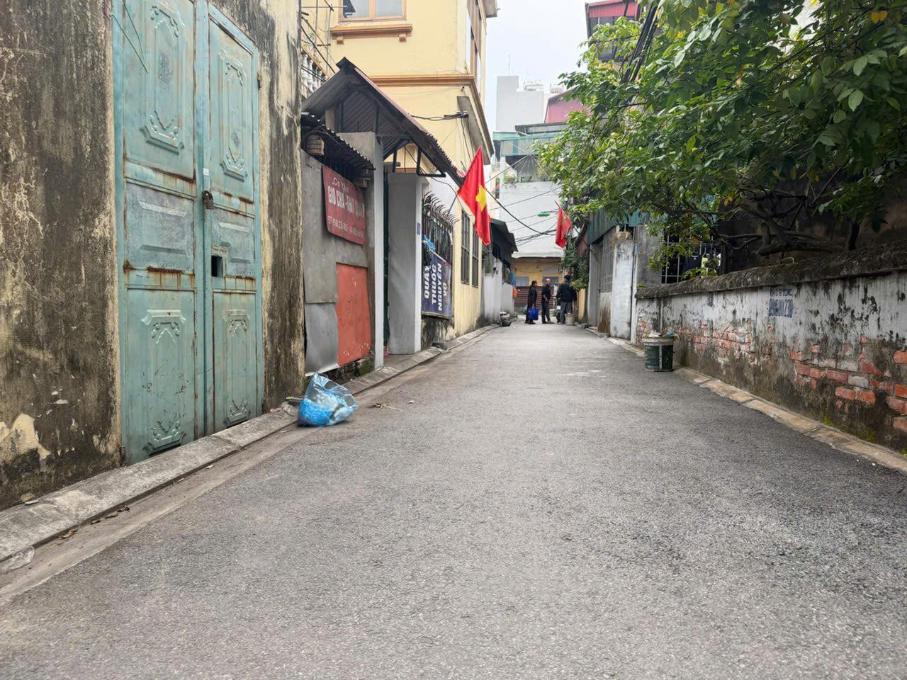 CHÍNH CHỦ CẦN BÁN 40 M2 TRÂU QUỲ - GIA LÂM, GIÁ NHỈNH 6.X TỶ, LIÊN HỆ 0985865658 15978775