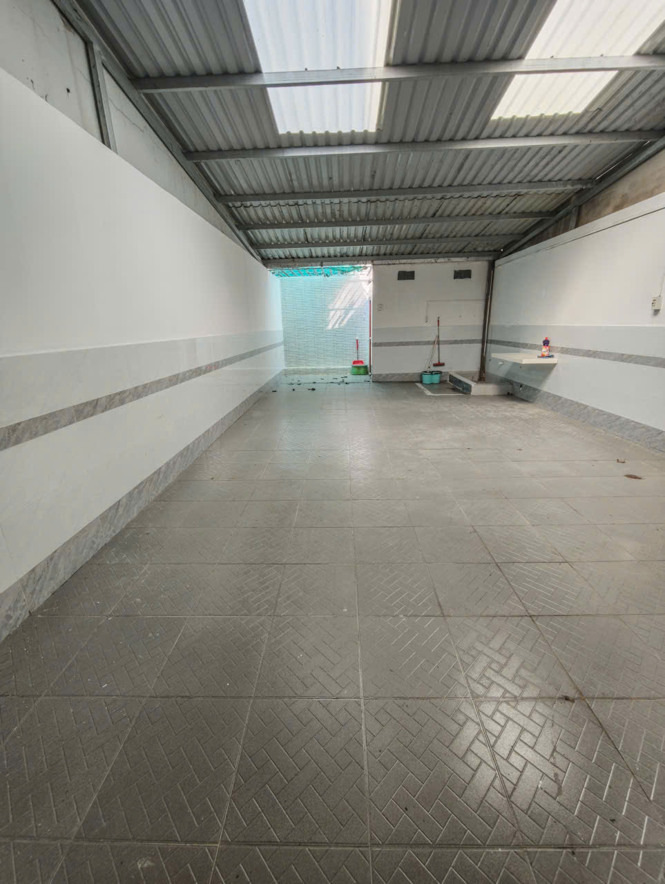 128. cho thuê nhà 12 triệu mặt tiền đường Võ Văn Kiệt 15978787