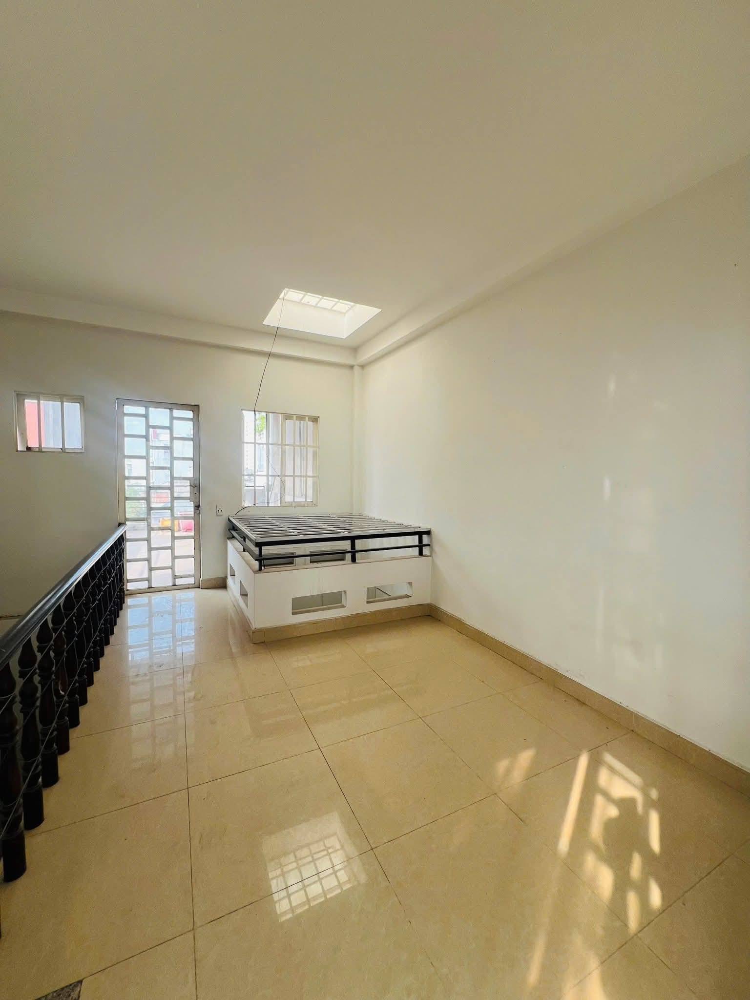 Nhà Đường Phạm Văn Bạch Phường 15 Quận Tân Bình Cũ. 15978794