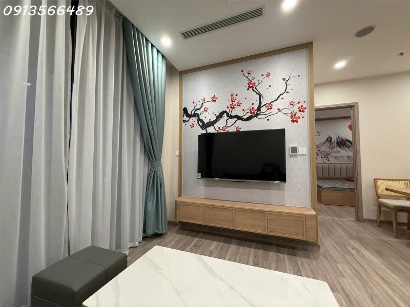 Cho thuê CHCC 2 phòng ngủ tầng 8 view sông Hồng, DT 61m2, 9.5 triệu/tháng 15978798