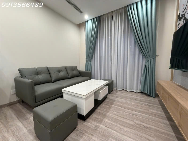 Cho thuê CHCC 2 phòng ngủ tầng 8 view sông Hồng, DT 61m2, 9.5 triệu/tháng 15978800